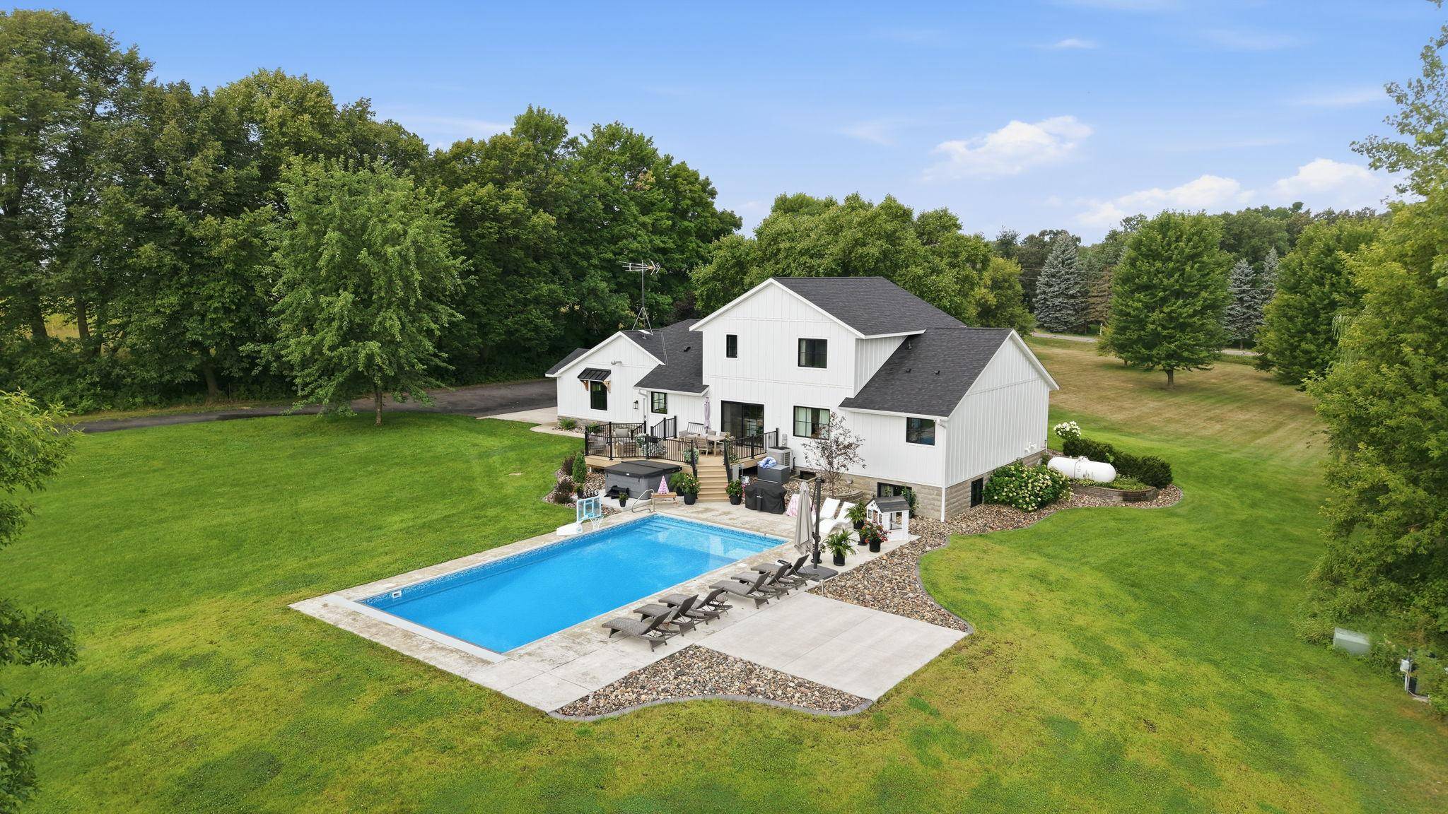 34788 95th AVE, Saint Joseph, MN 56374