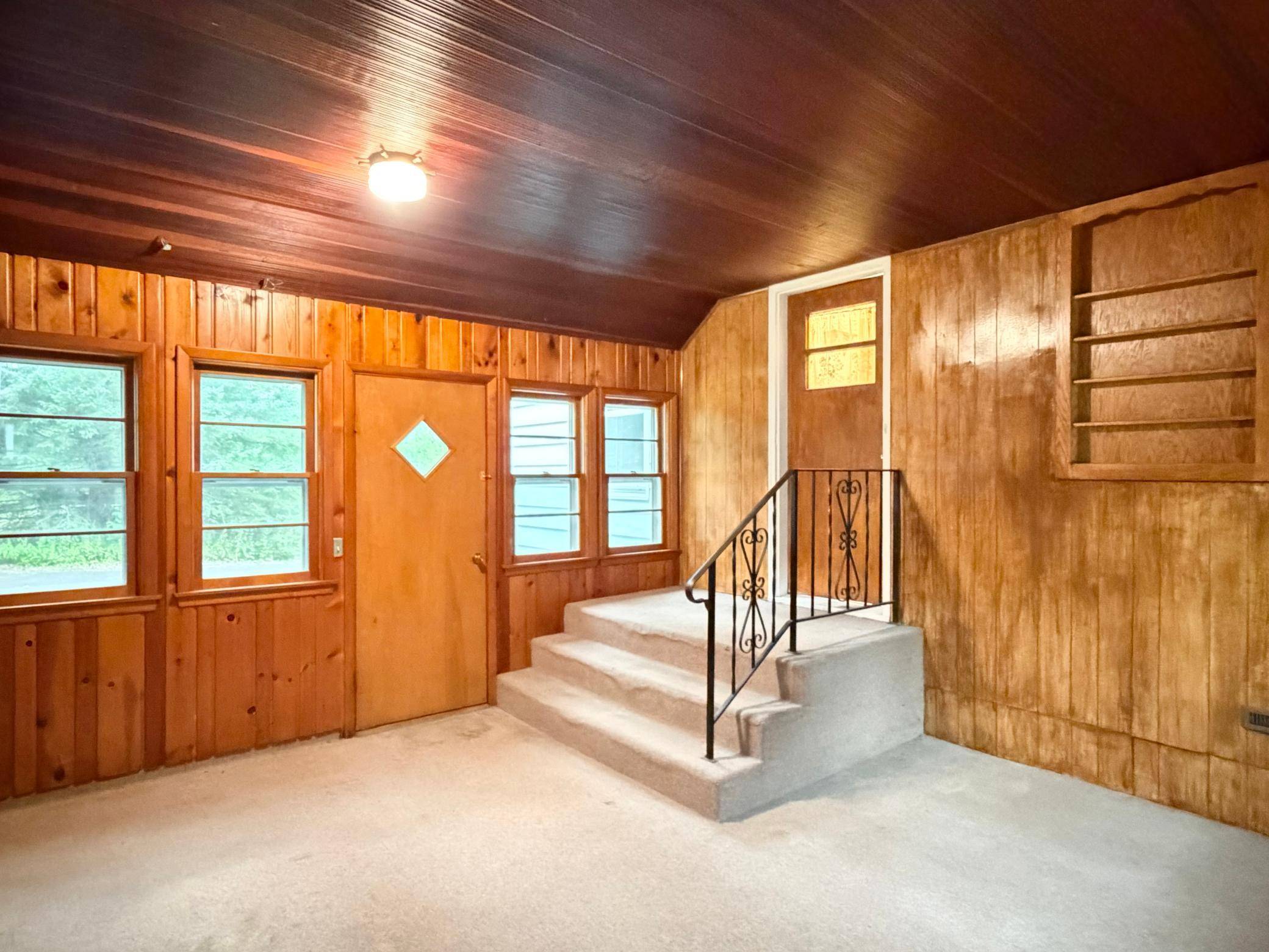 4618 S Arrowhead LN, Moose Lake, MN 55767