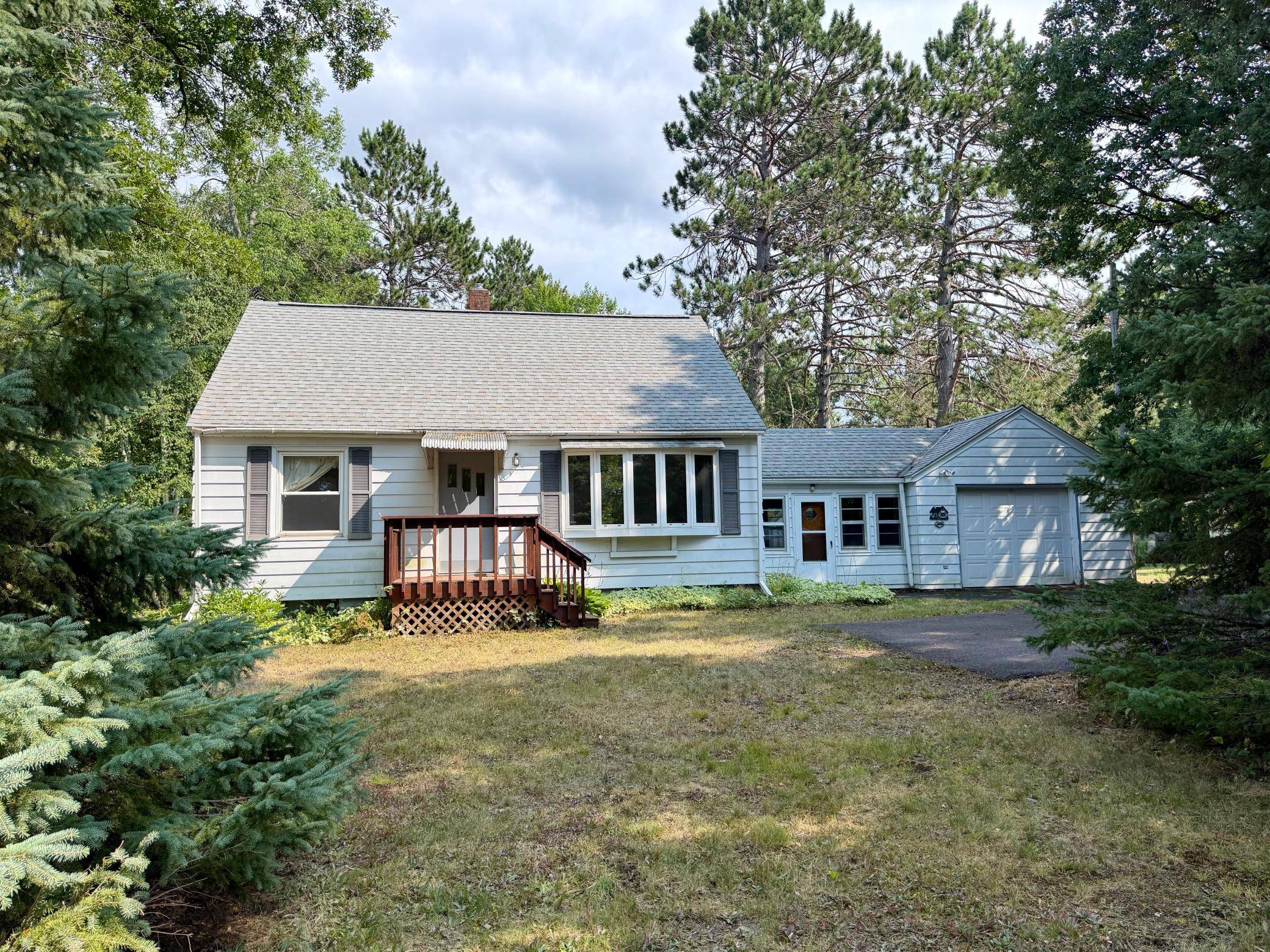 4618 S Arrowhead LN, Moose Lake, MN 55767