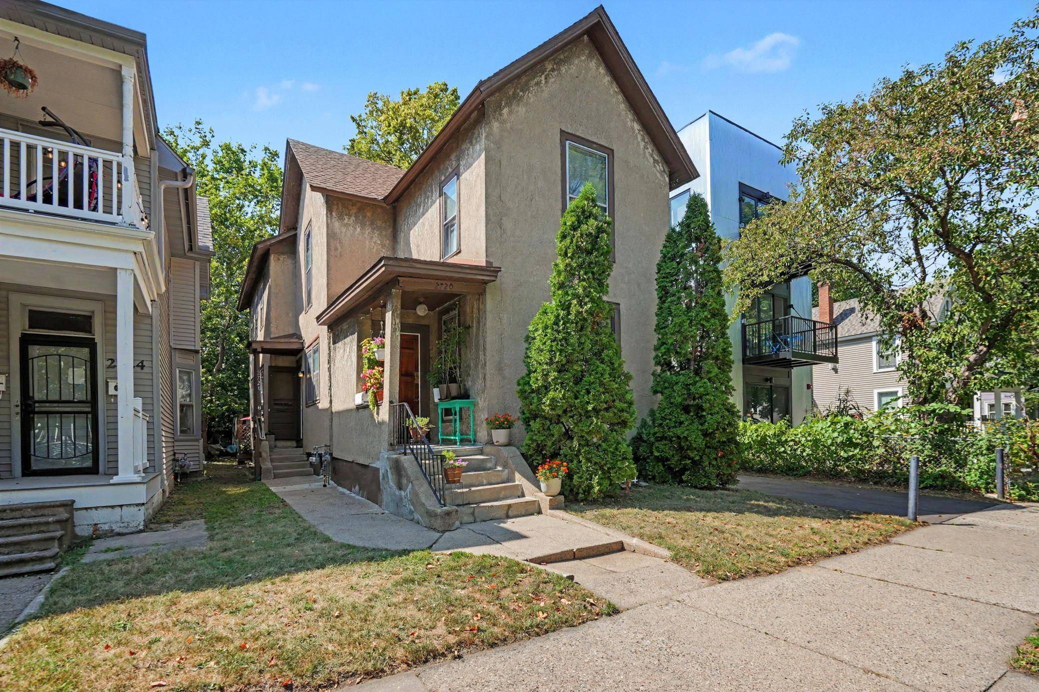 2720 Grand AVE S, Minneapolis, MN 55408