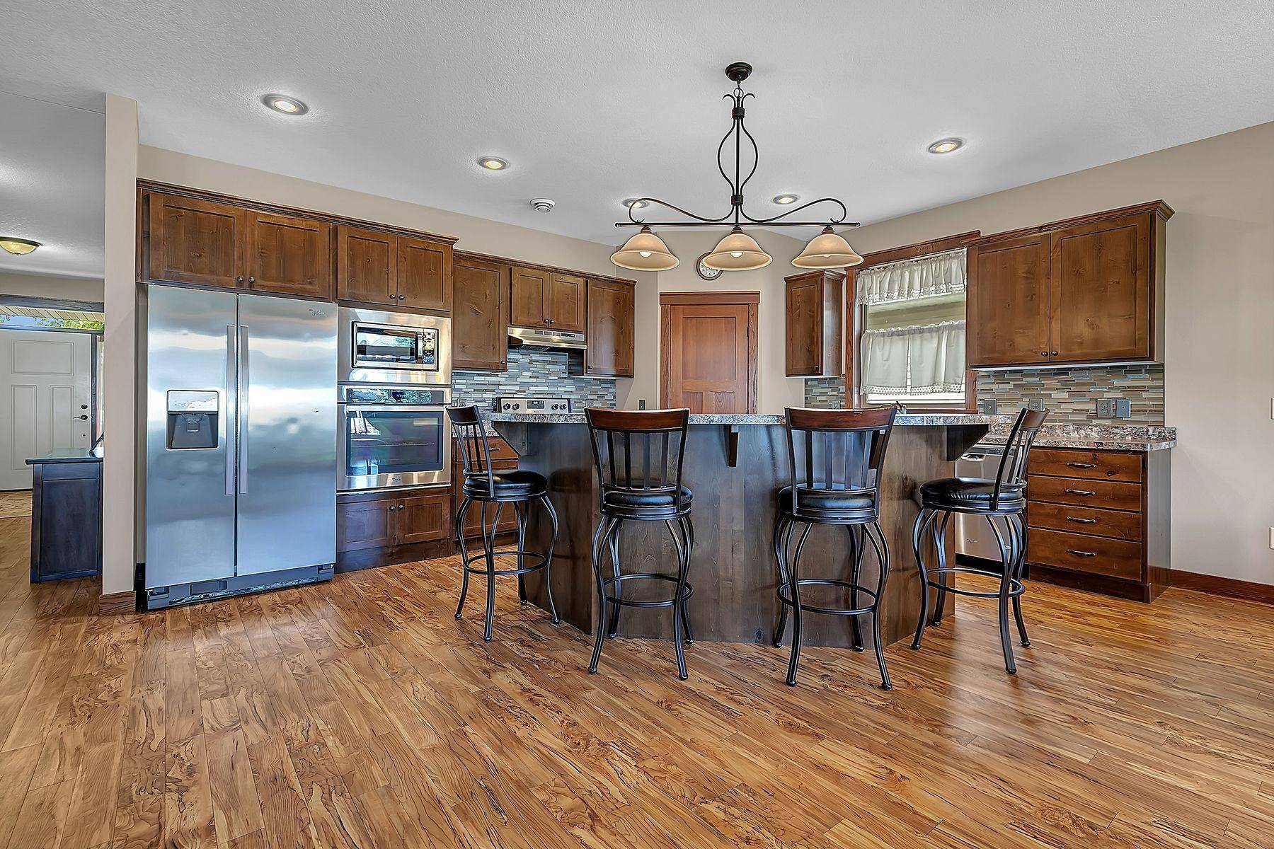 6903 Northwood LN N, Saint Cloud, MN 56303