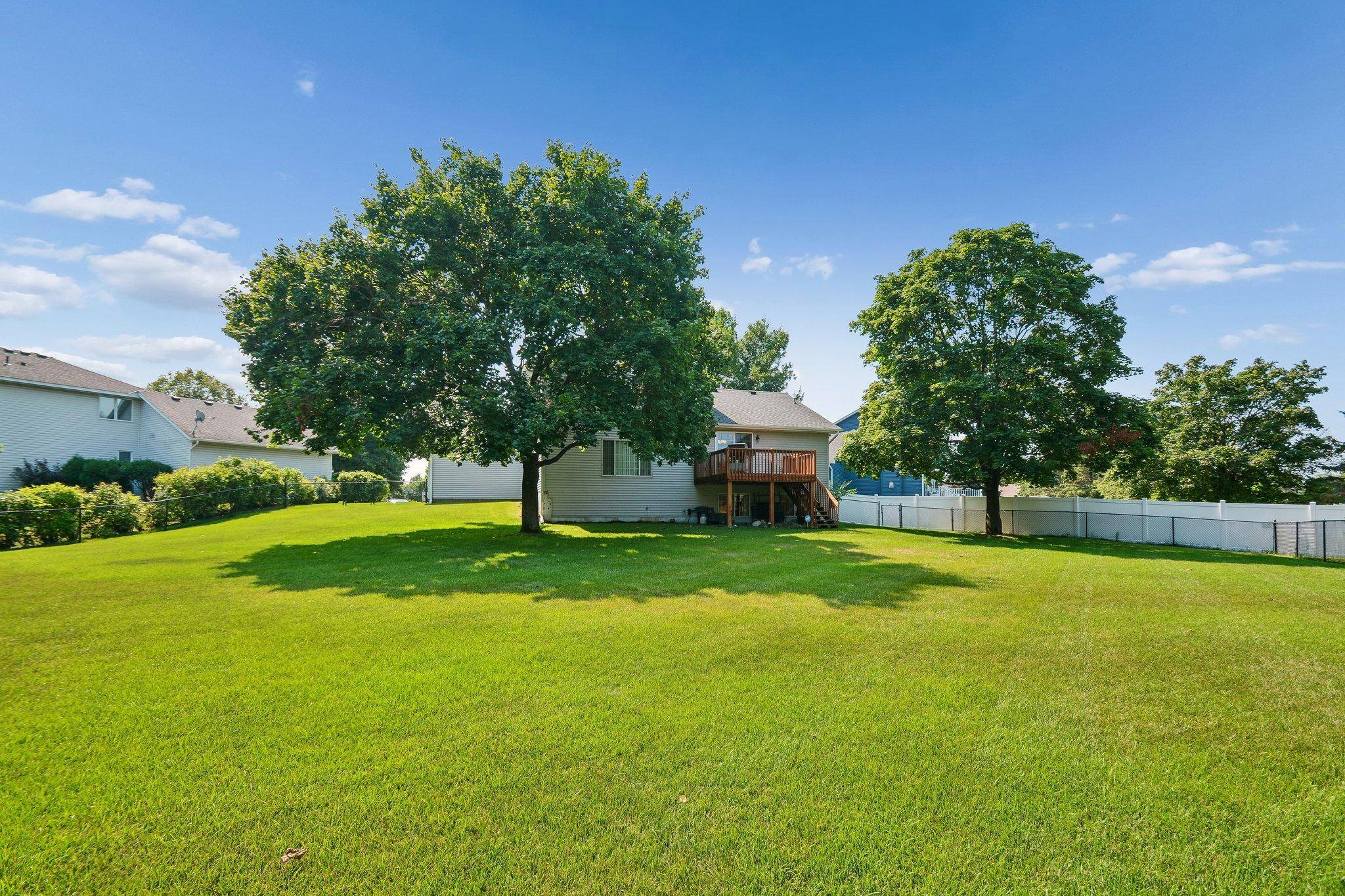 16218 Parkview DR SE, Prior Lake, MN 55372
