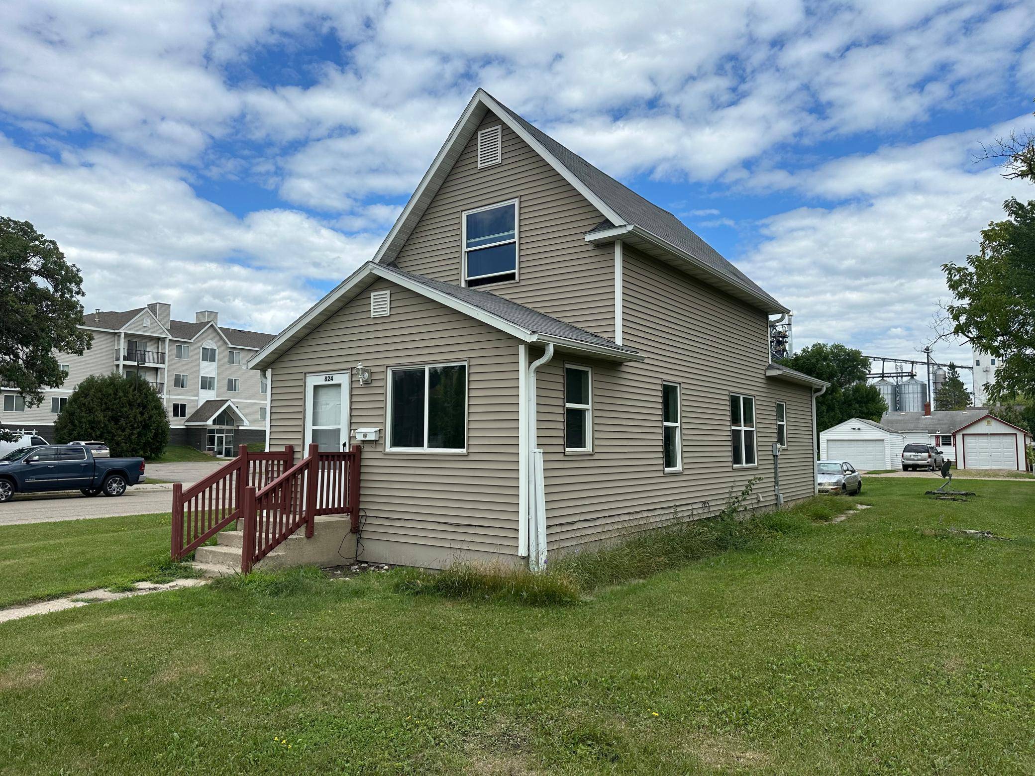 824 Labree AVE N, Thief River Falls, MN 56701