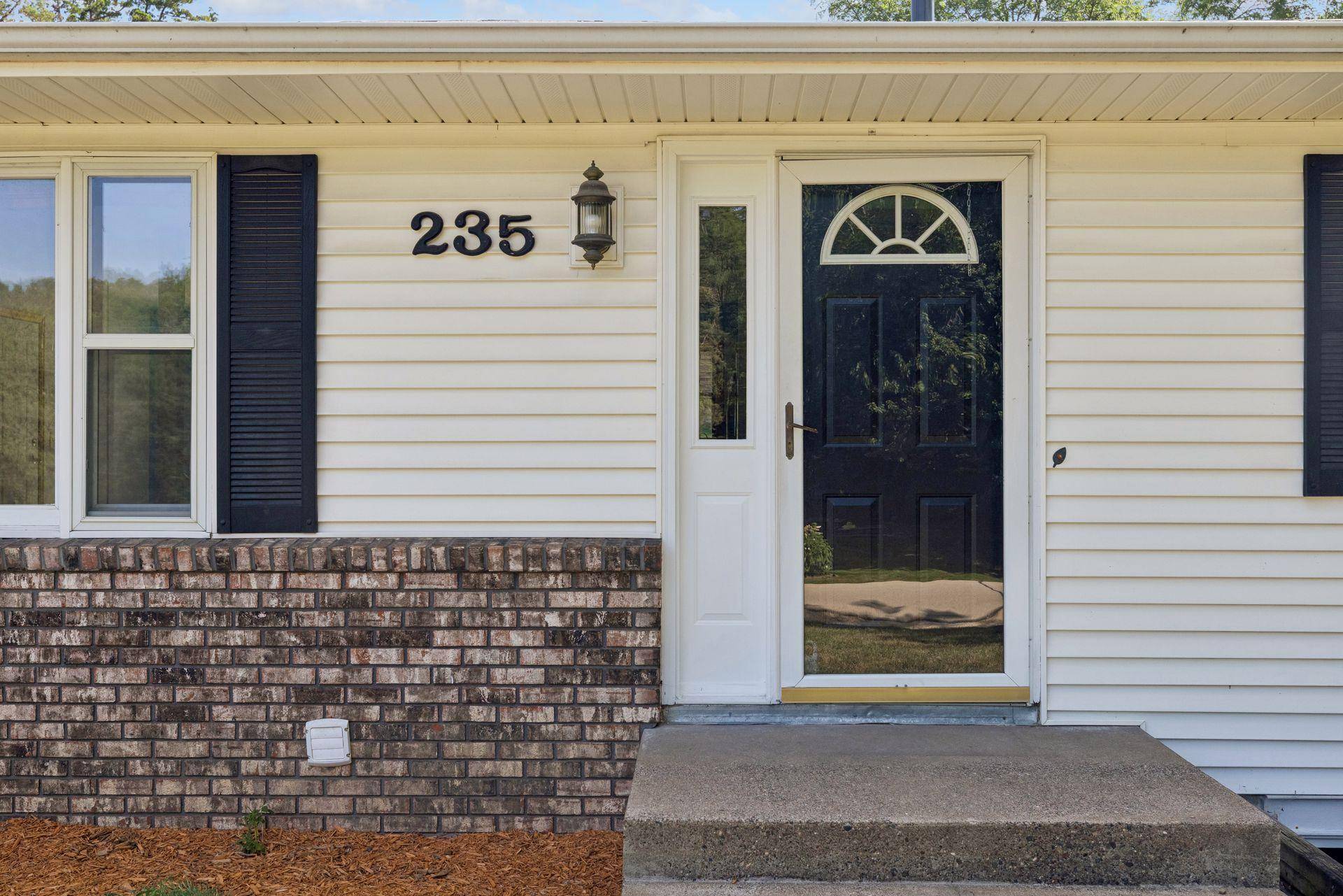235 Quality AVE N, Lakeland, MN 55043