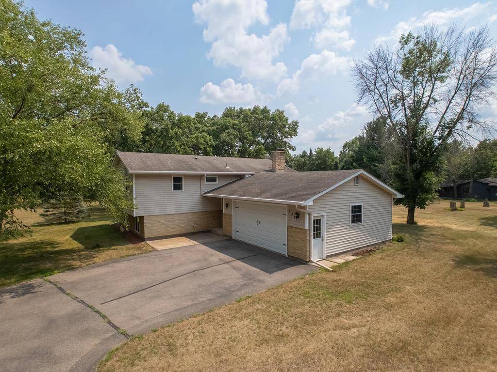 820 203rd LN NE, East Bethel, MN 55011