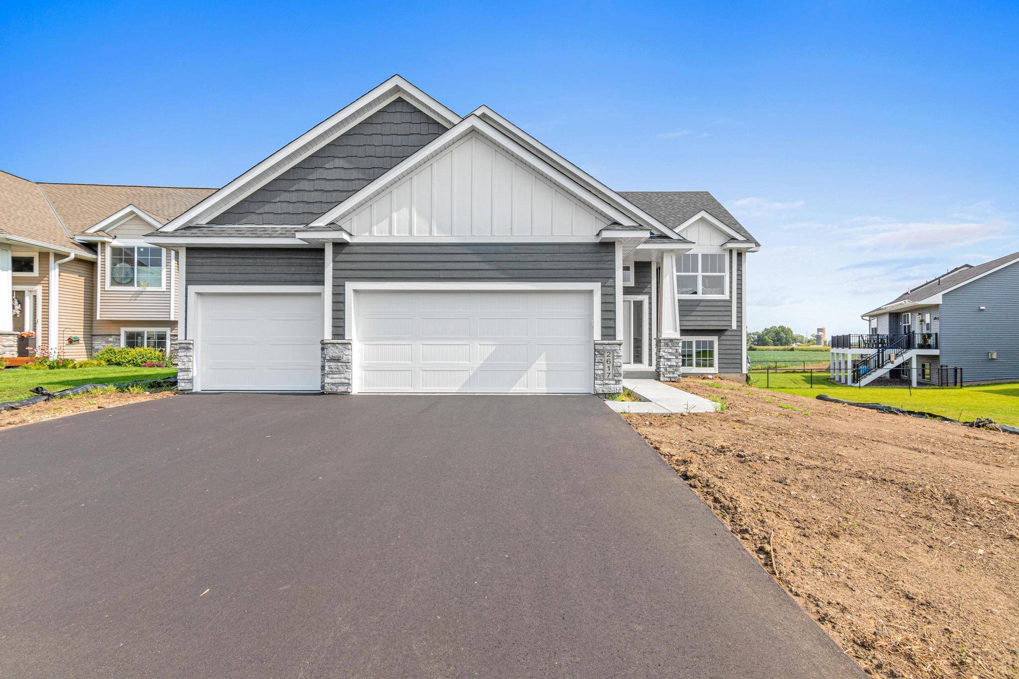 2617 213th ST W, Farmington, MN 55024