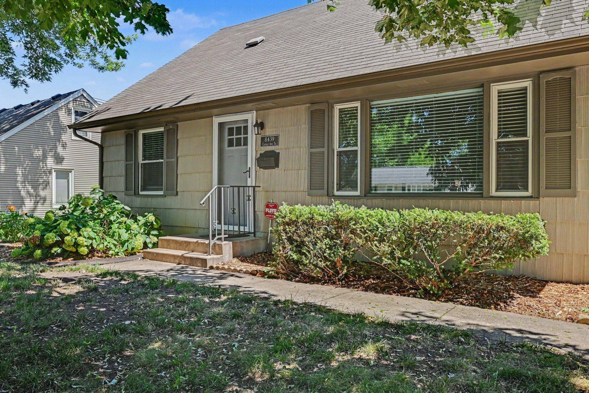 8439 Colfax AVE S, Bloomington, MN 55420