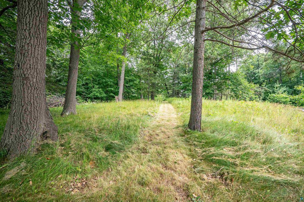 1295 Gault RD, Wrenshall, MN 55797