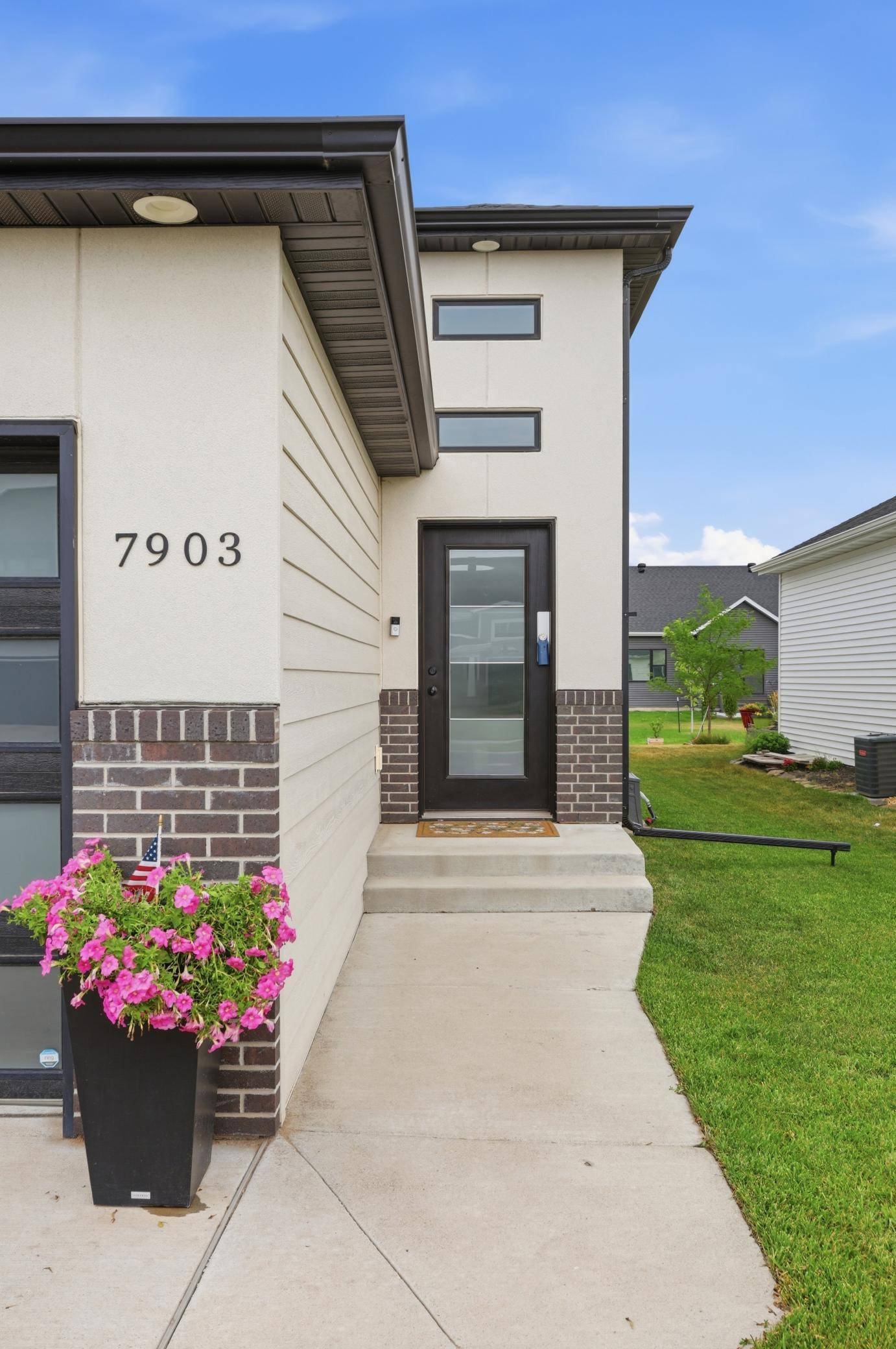 7903 Cottonwood BLVD, Horace, ND 58047