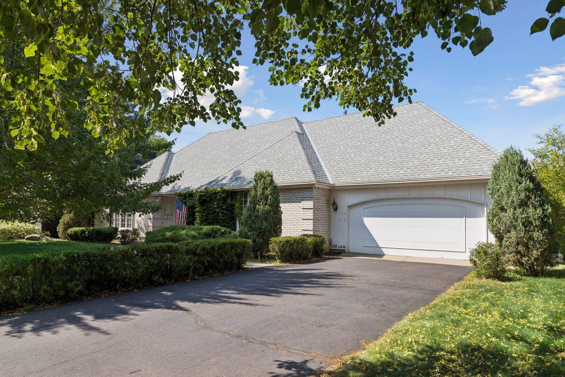 4708 Aspasia CIR, Edina, MN 55435