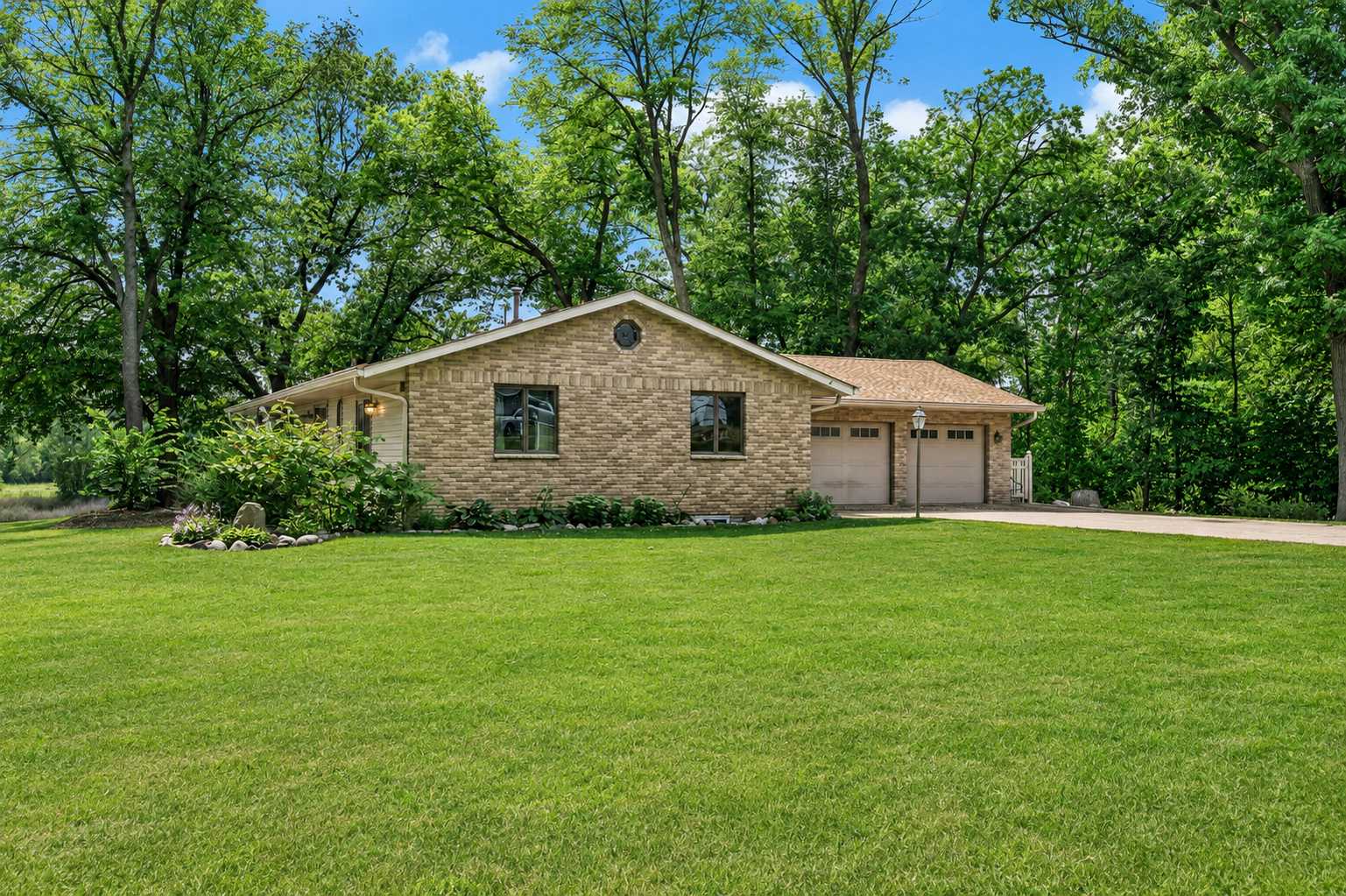8485 Scandia TRL N, Forest Lake, MN 55025