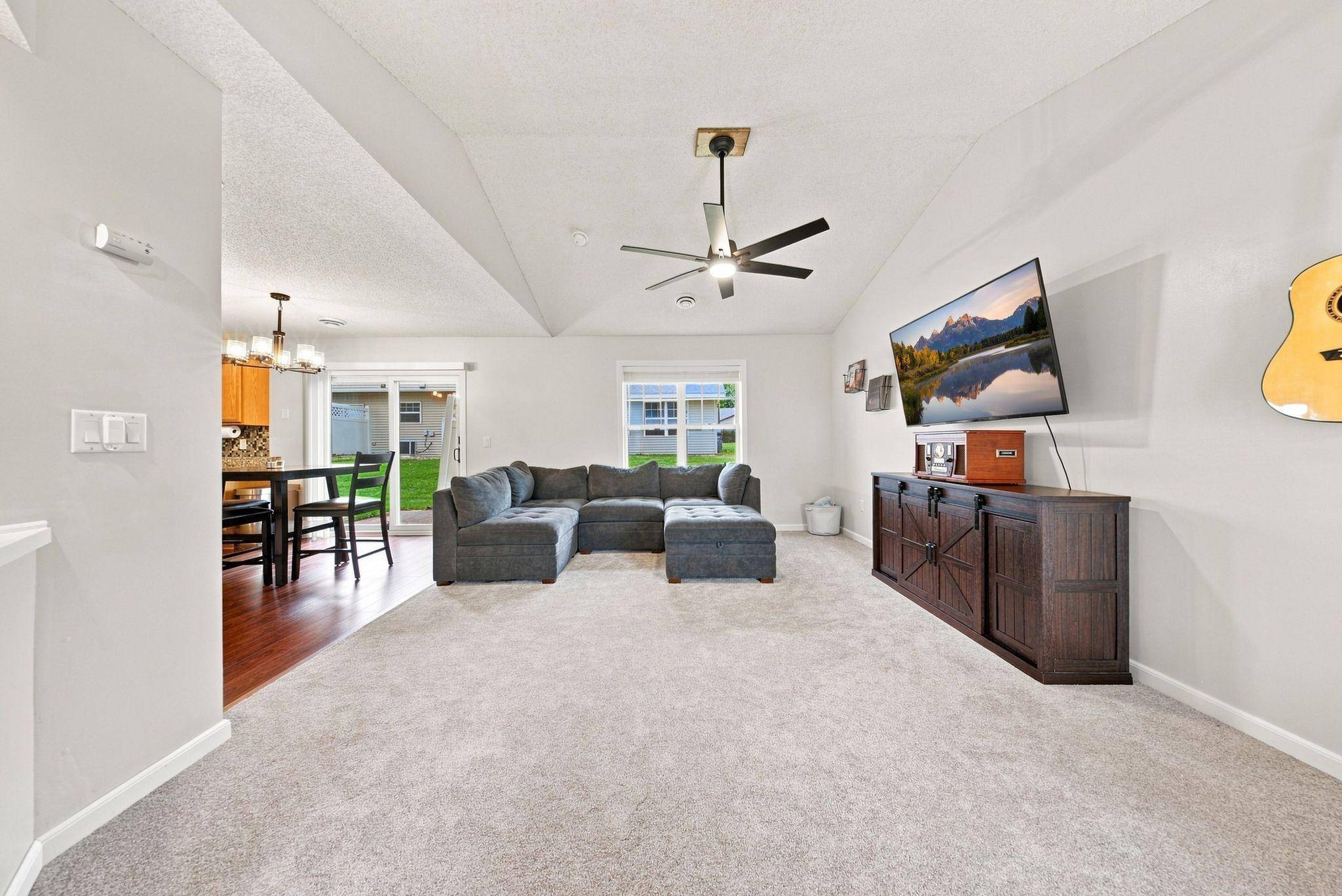 300 Cedar ST #12, Baldwin, WI 54002