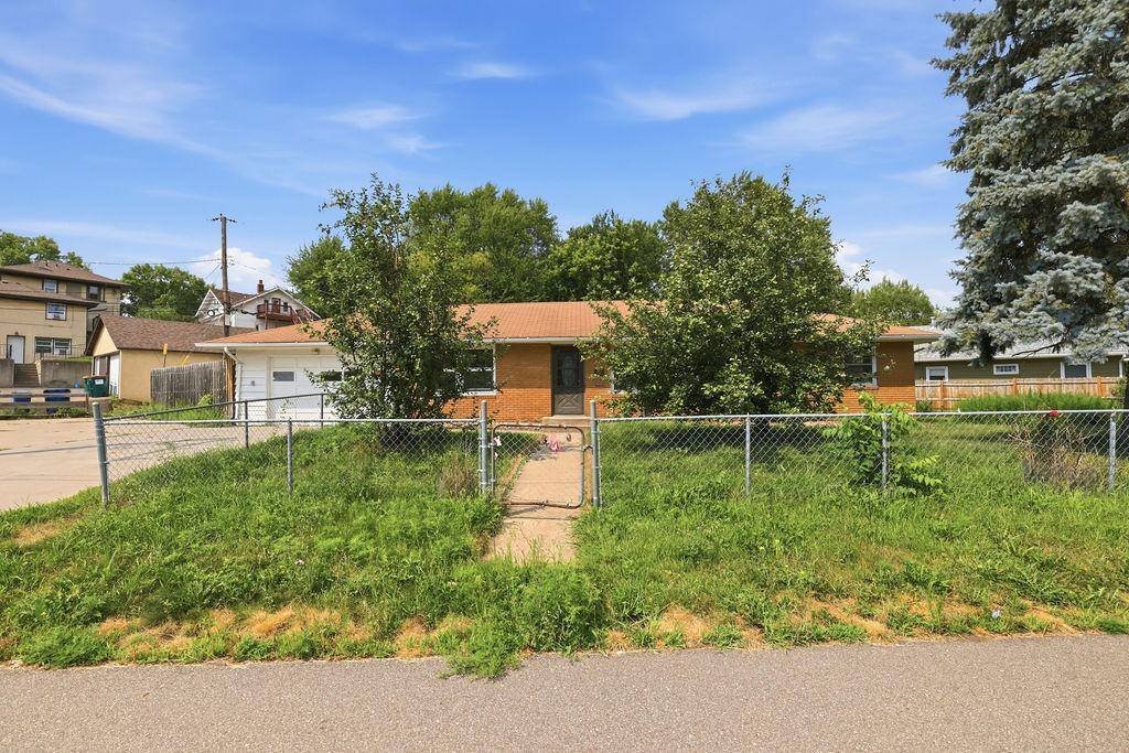961 37th AVE NE, Columbia Heights, MN 55421