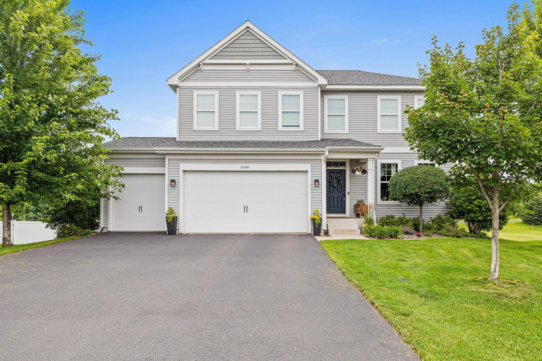 6554 102nd AVE N, Brooklyn Park, MN 55445