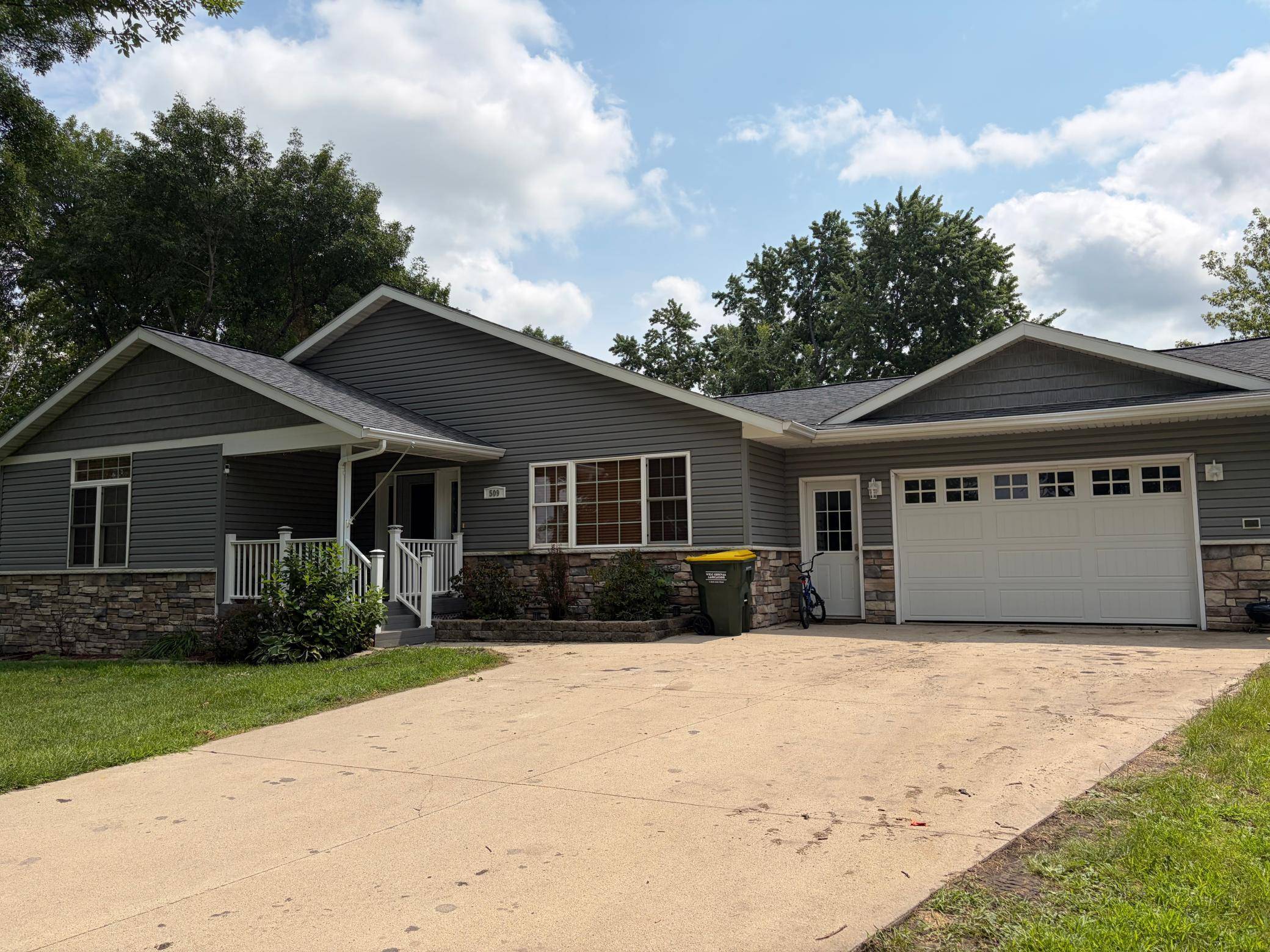 509 1st AVE S, Raymond, MN 56282