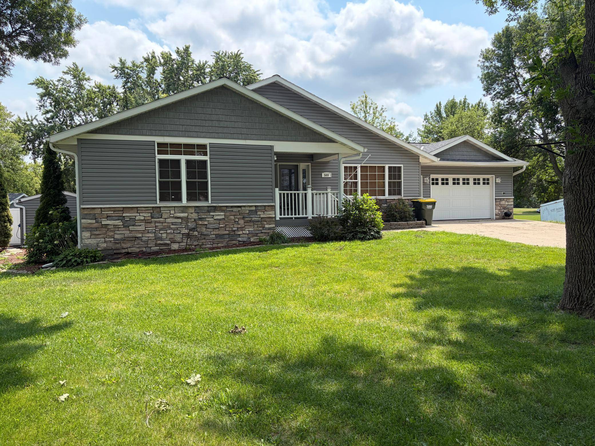 509 1st AVE S, Raymond, MN 56282