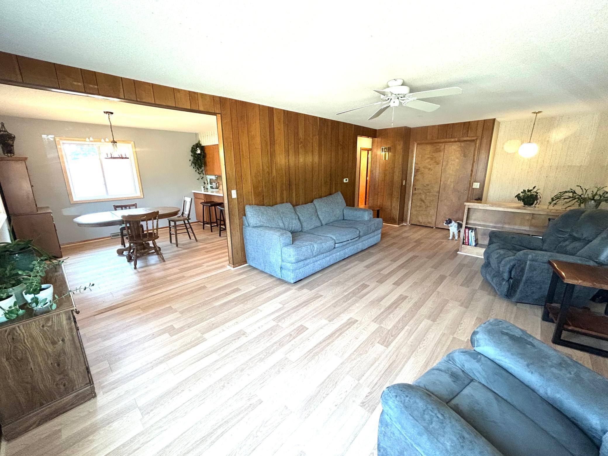 1025 9th ST SW, Wadena, MN 56482