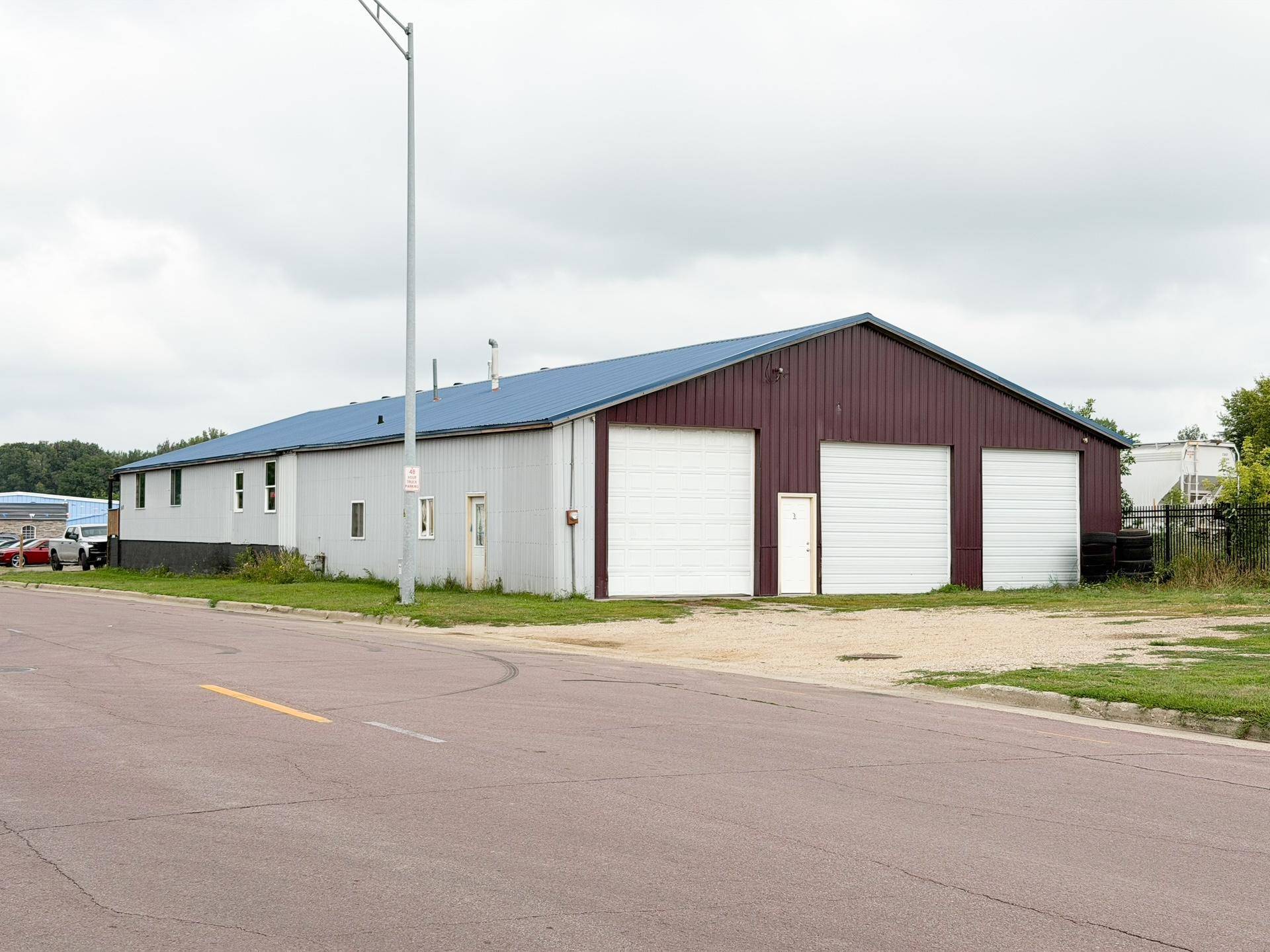 1410 1st AVE, Worthington, MN 56187