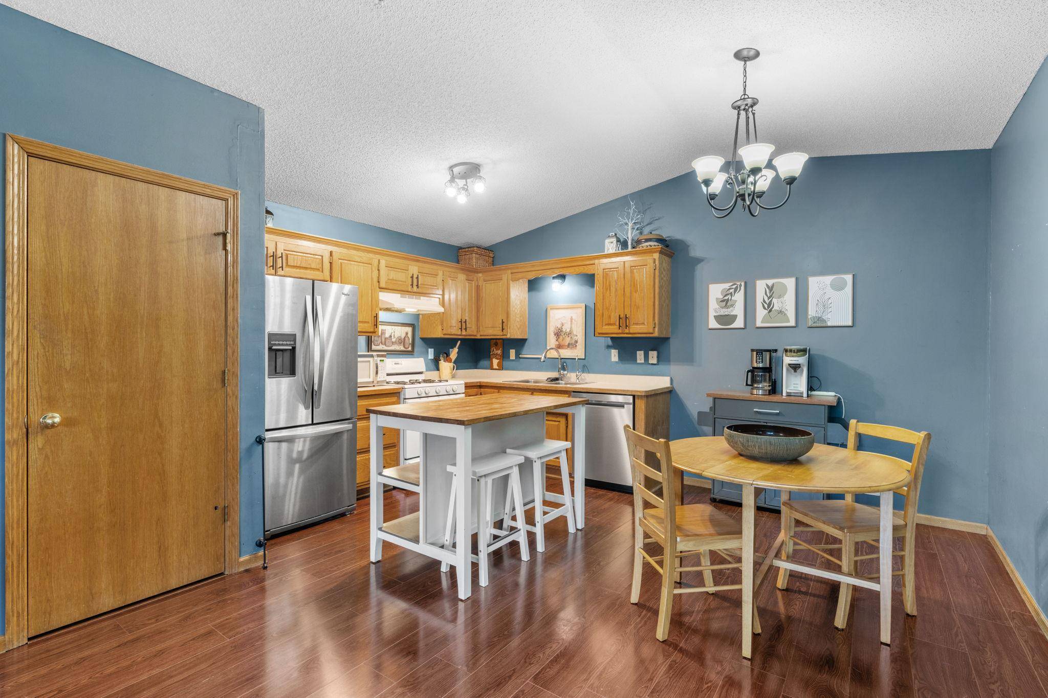 6 Nina CT SW, Isanti, MN 55040