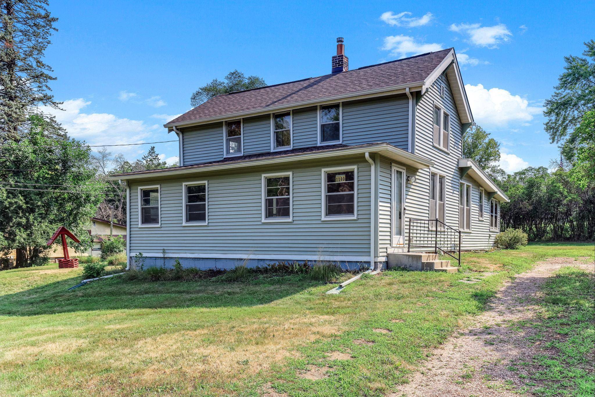 1140 Griffin AVE, Mahtomedi, MN 55115