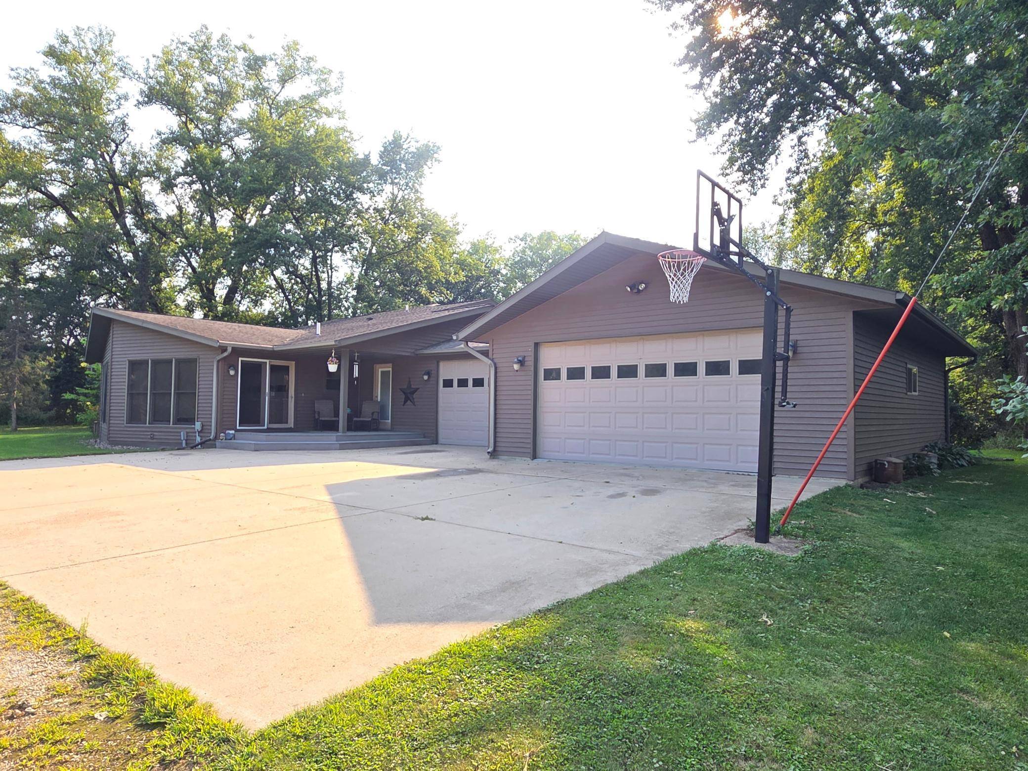 4488 Ferndale RD, Rushford, MN 55971
