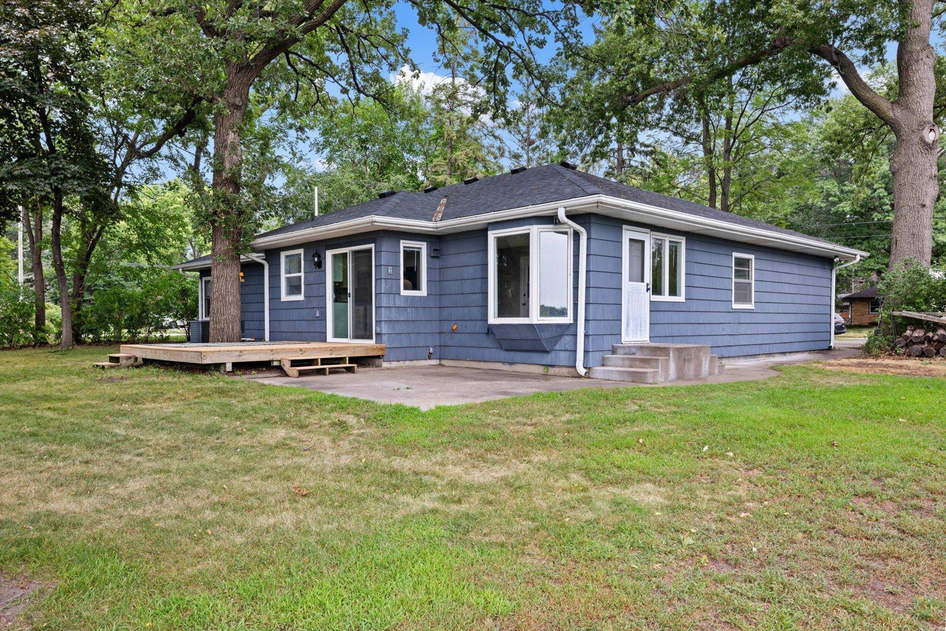 5415 Twin Lake BLVD E, Brooklyn Center, MN 55429