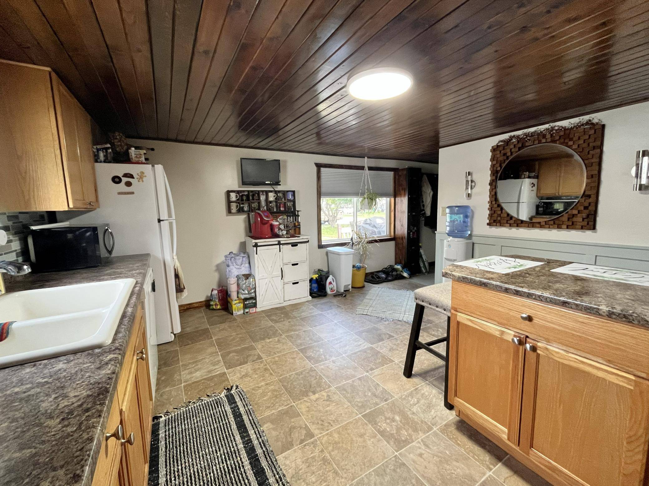402 N Austin AVE, Litchfield, MN 55355