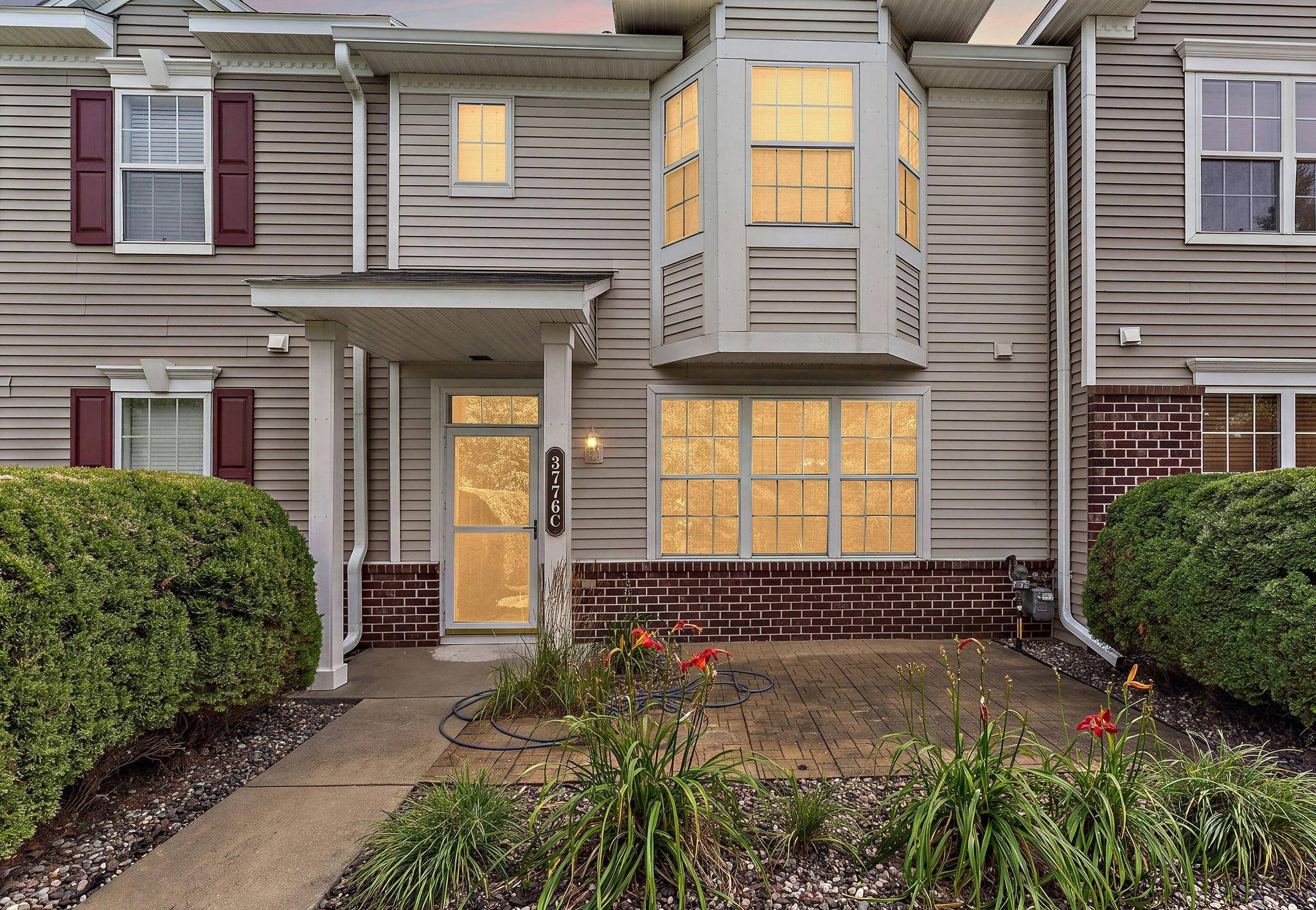 3776 Hazel TRL #C, Woodbury, MN 55129