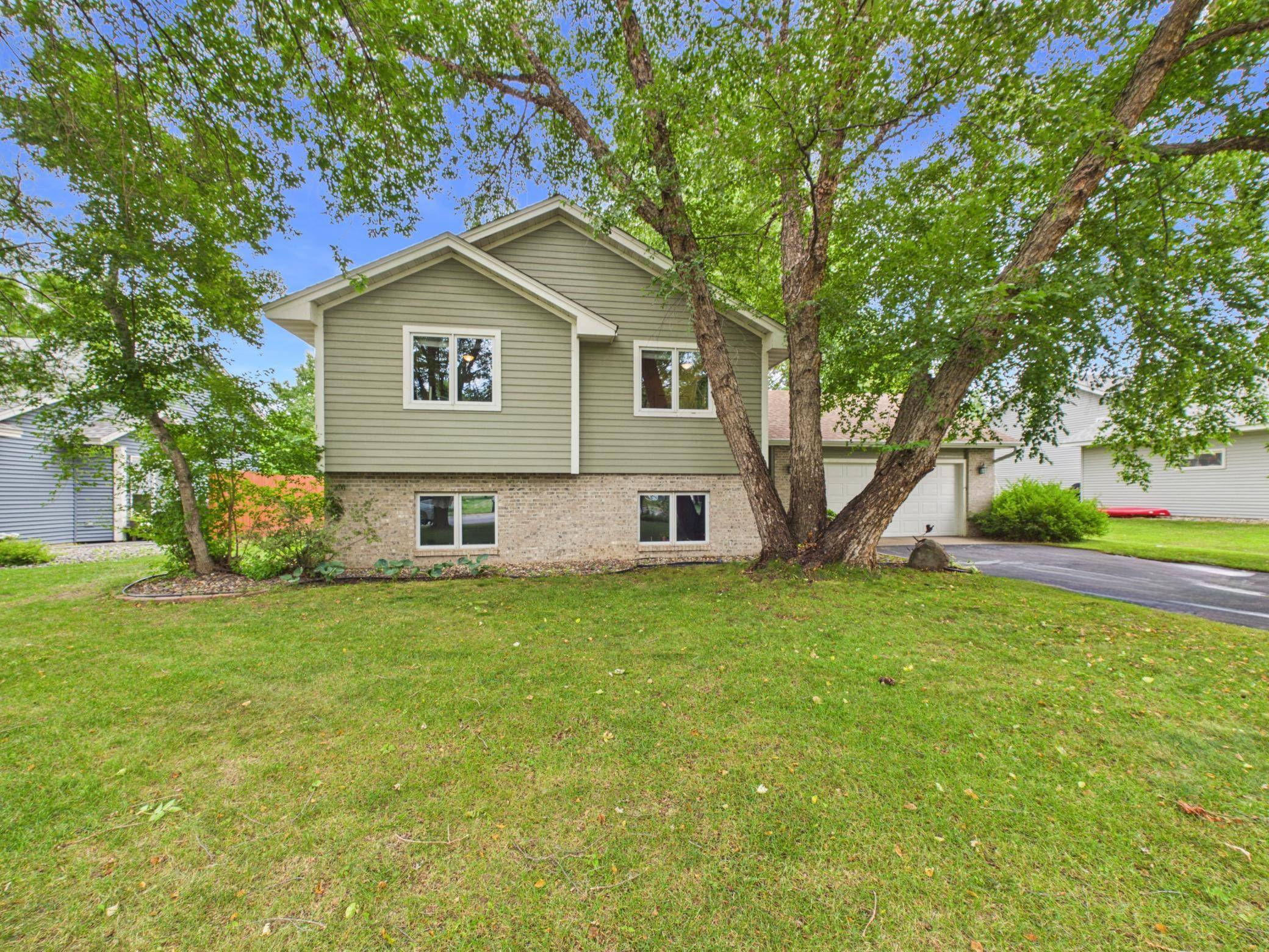 805 Sartell LN, Sartell, MN 56377