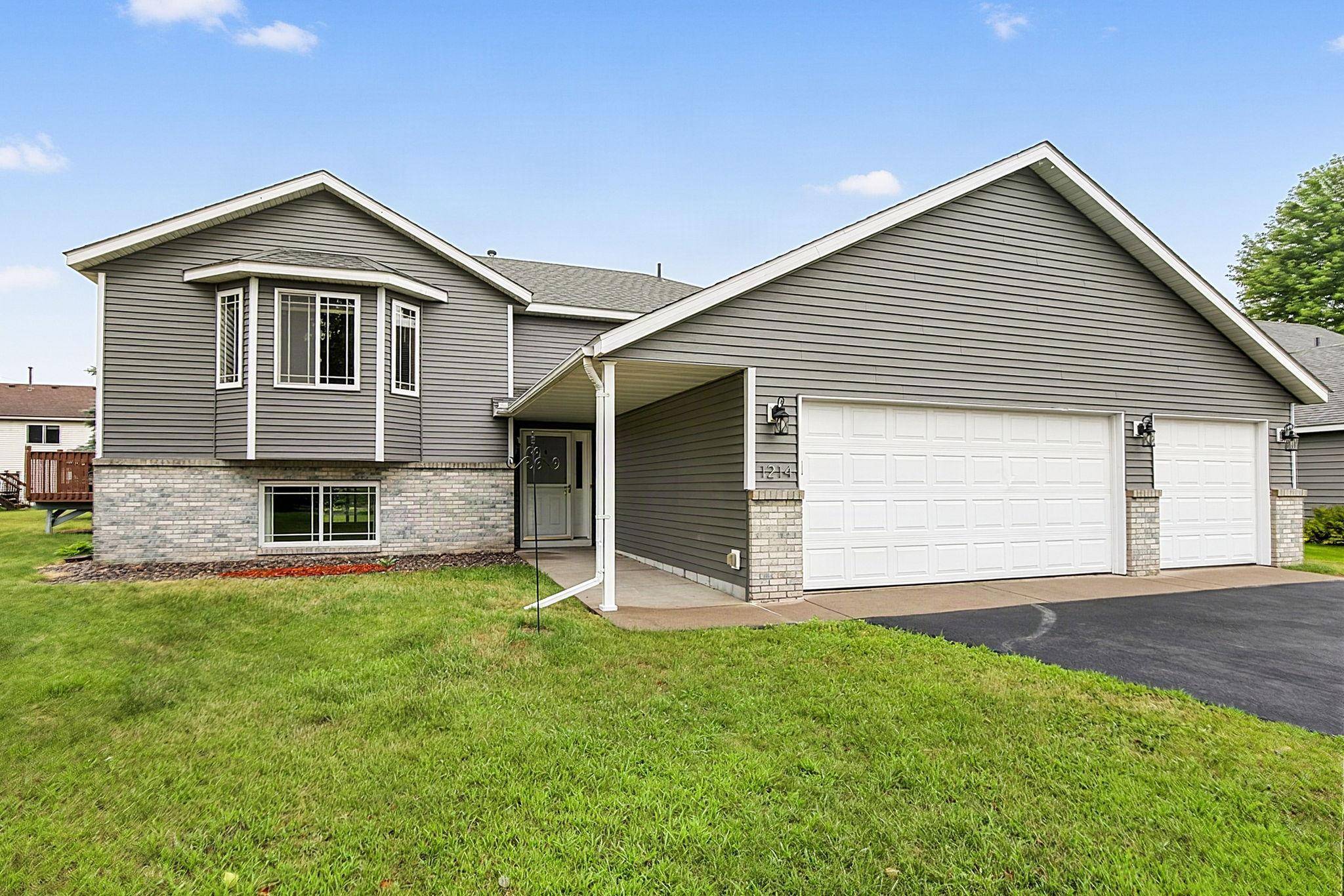 1214 Corrine CT, Sartell, MN 56377