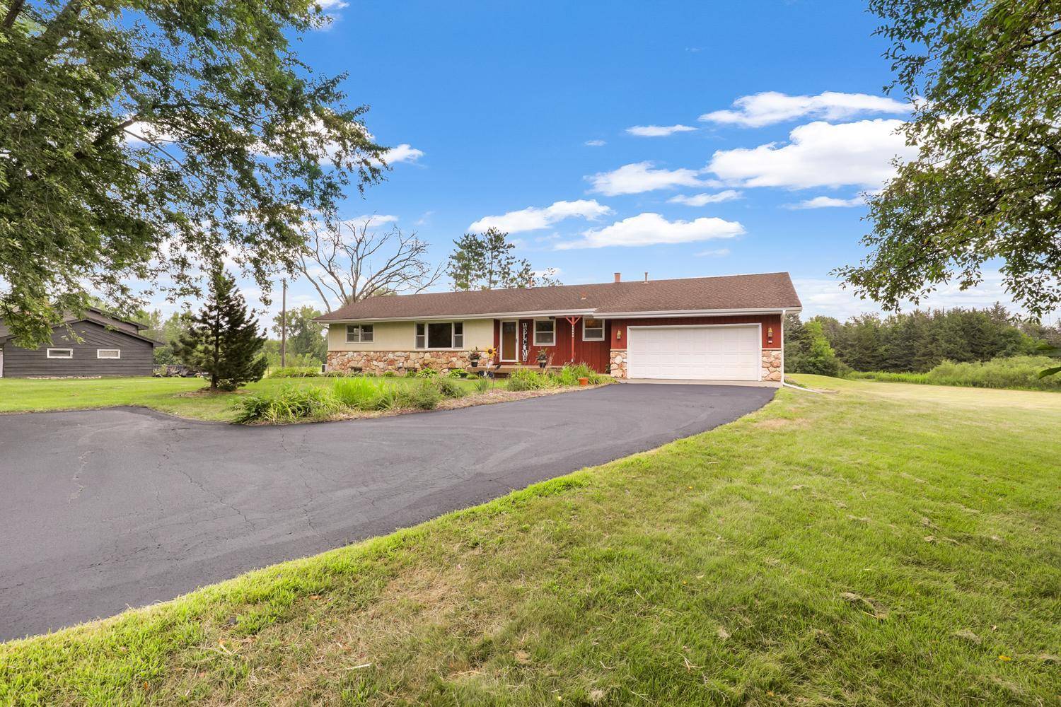 13620 Vinewood LN N, Dayton, MN 55327