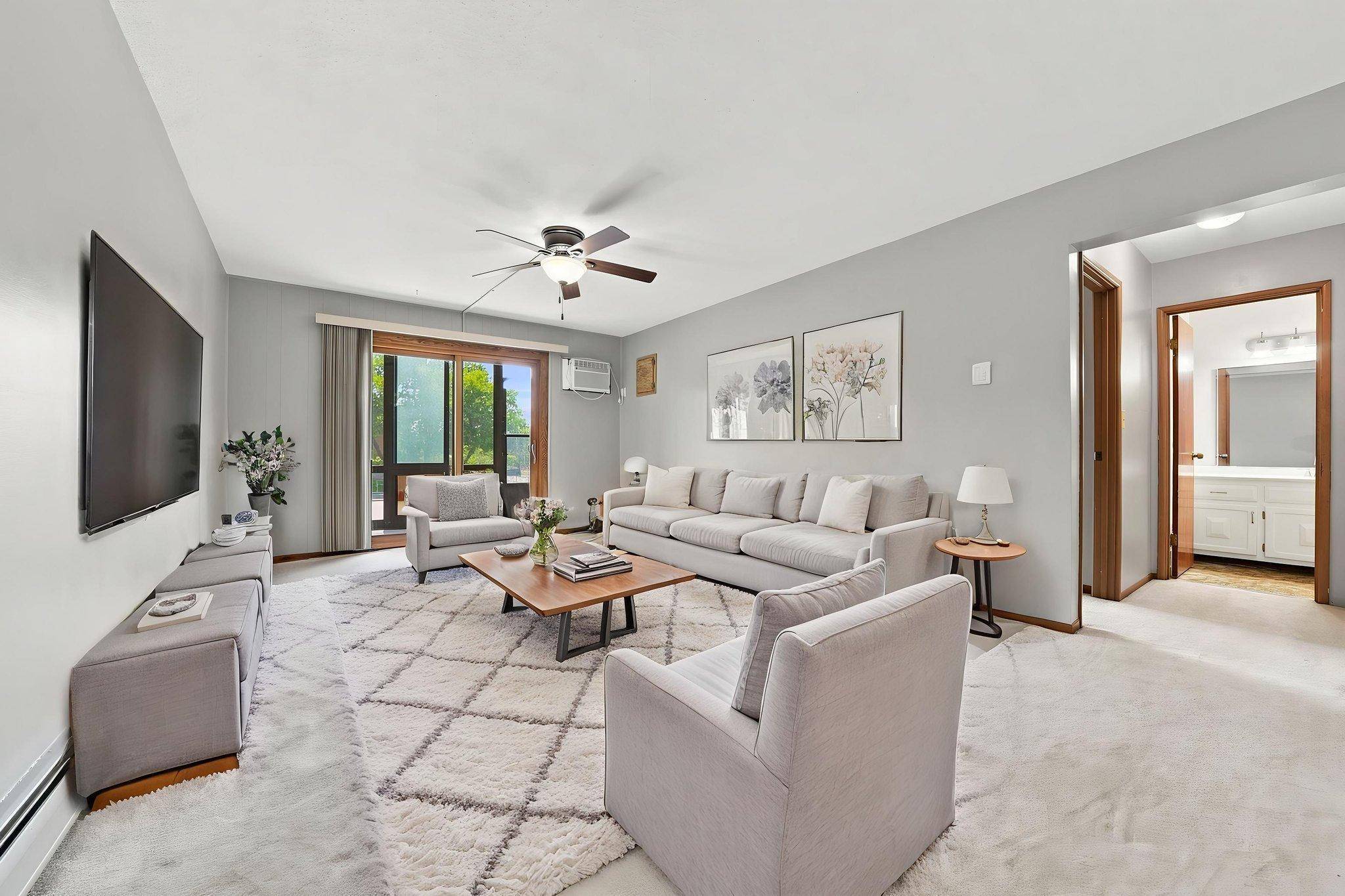 2700 Oxford ST N #116, Roseville, MN 55113