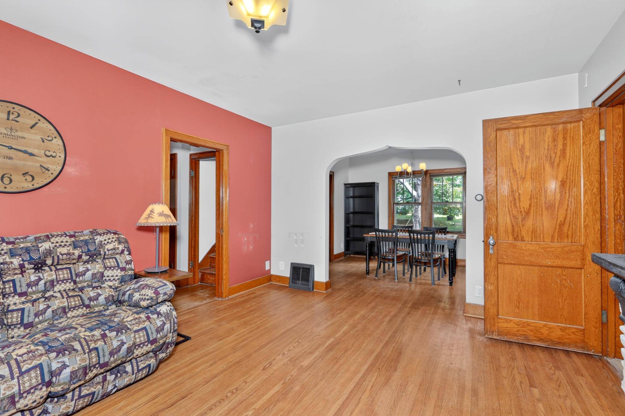 401 NE 7th ST, Grand Rapids, MN 55744