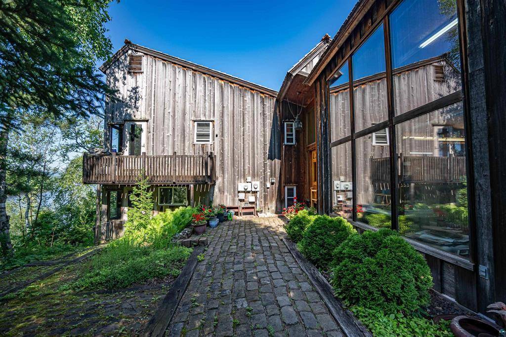 26 Saint Albans RD, Superior, WI 54880