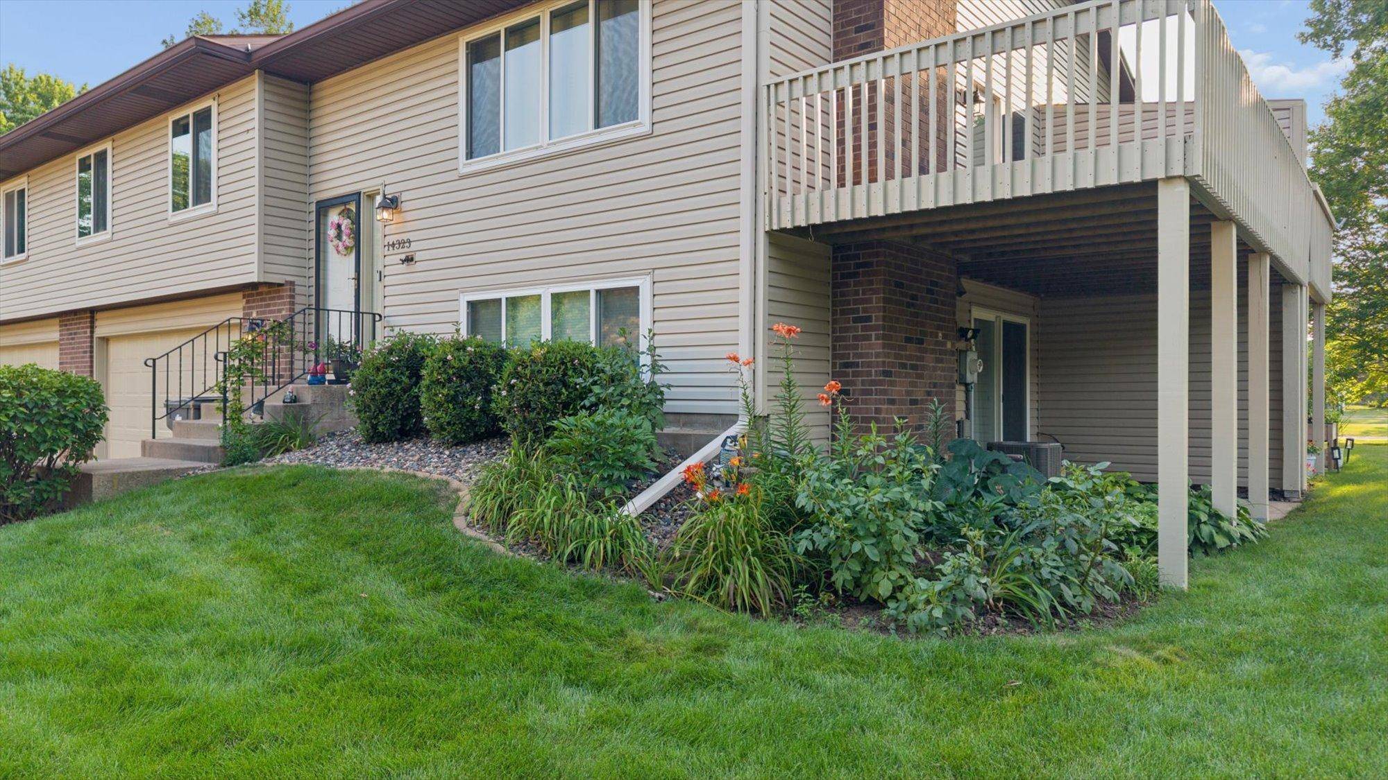 14323 Chestnut DR, Eden Prairie, MN 55347