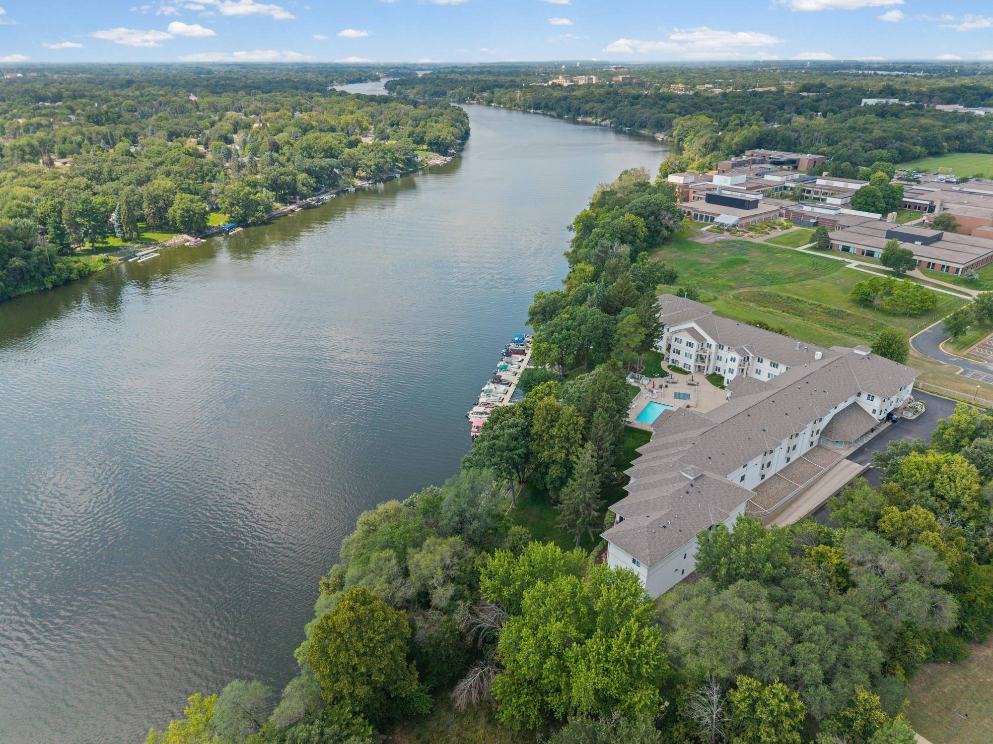 11030 Mississippi BLVD NW #325, Coon Rapids, MN 55433