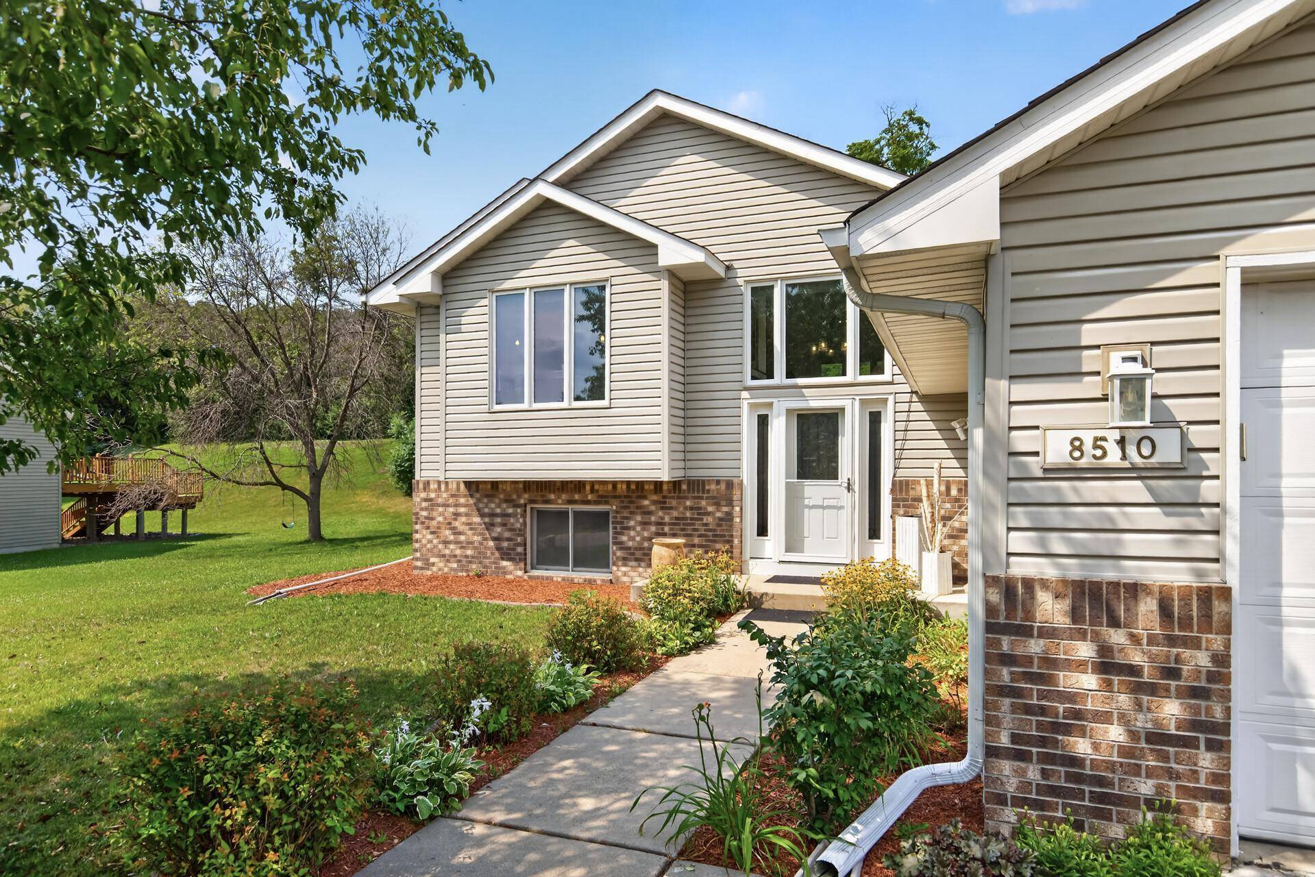 8510 Trista LN E, Saint Bonifacius, MN 55375