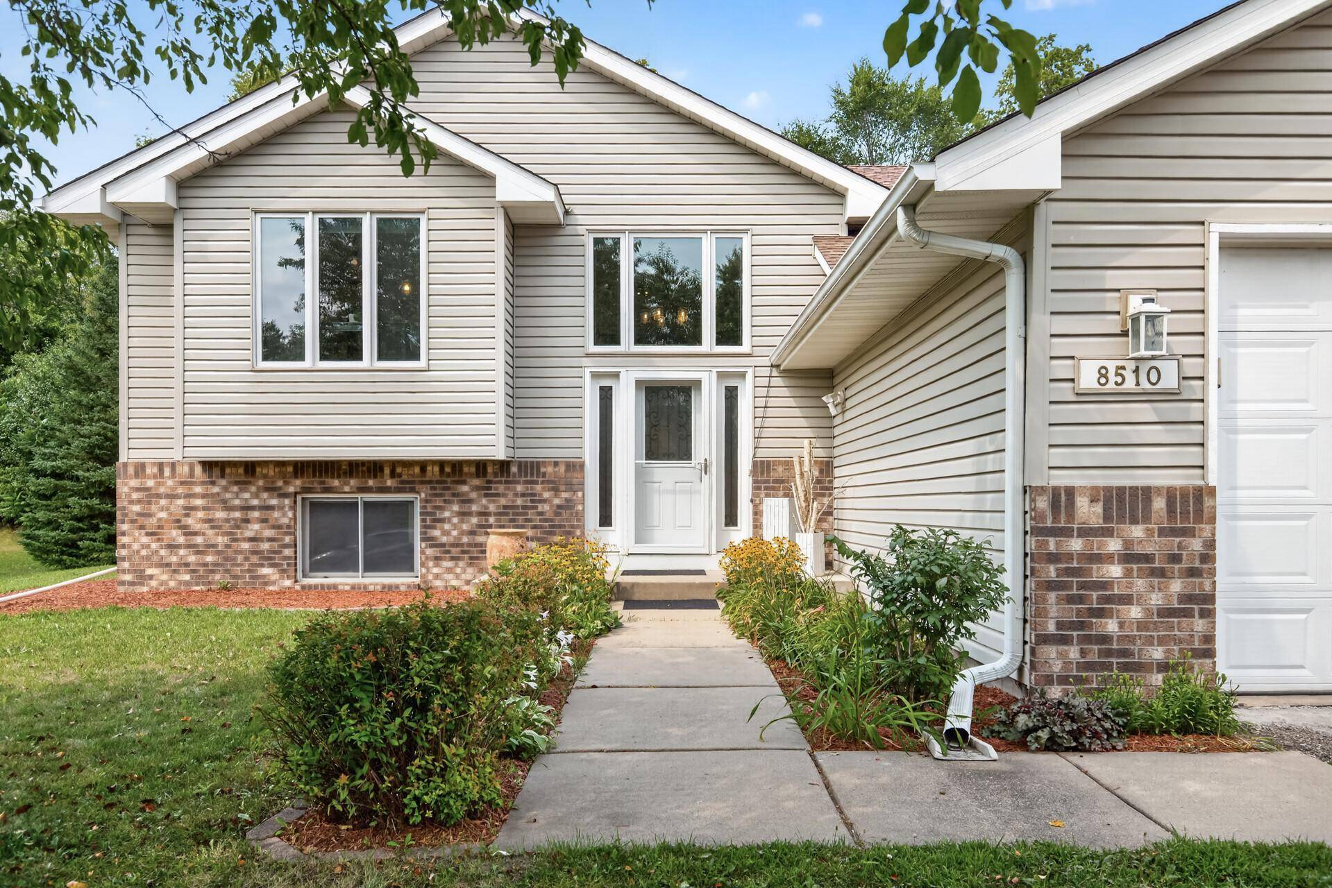 8510 Trista LN E, Saint Bonifacius, MN 55375