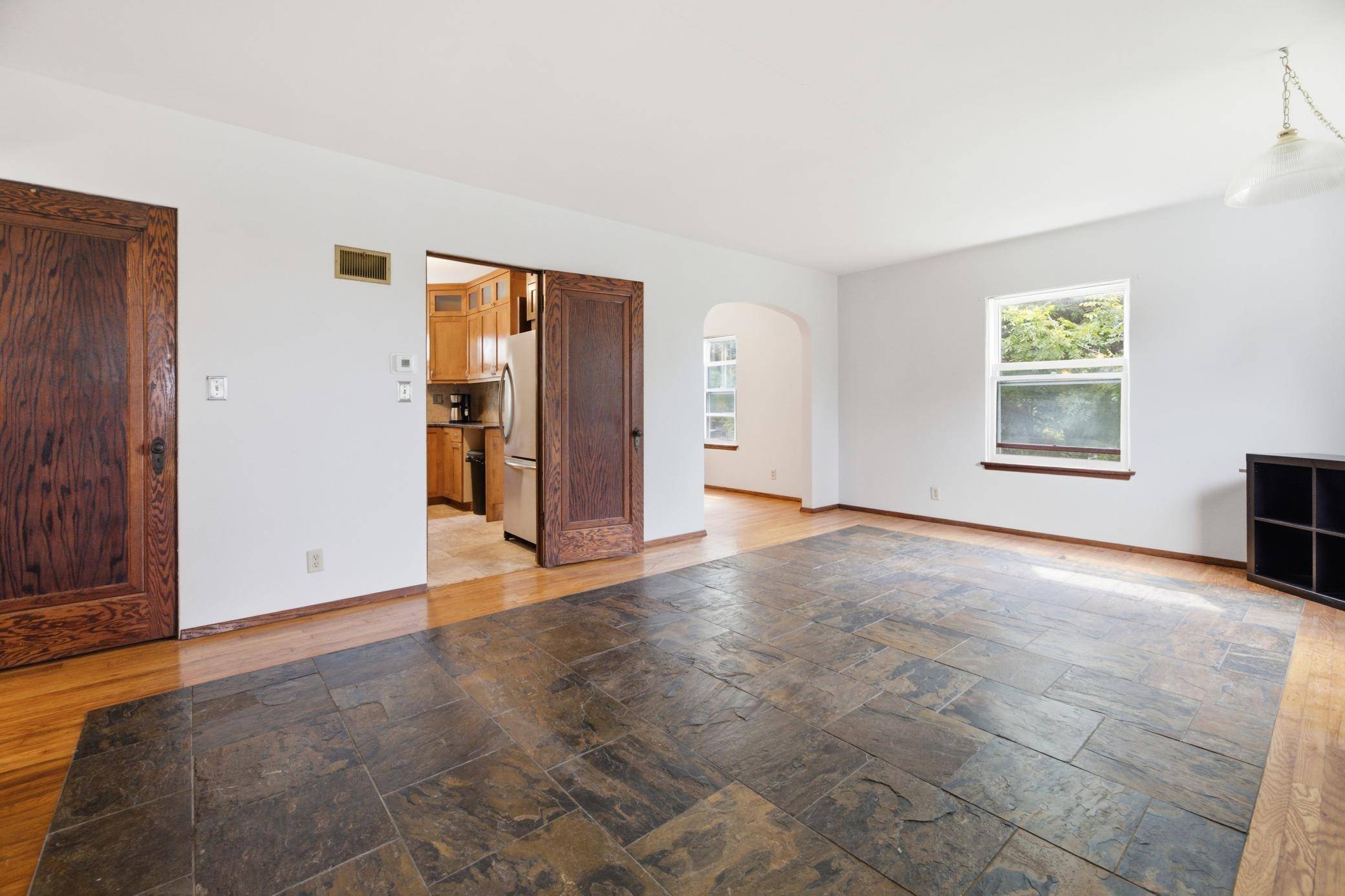 1109 S 2nd ST, Alma, WI 54610