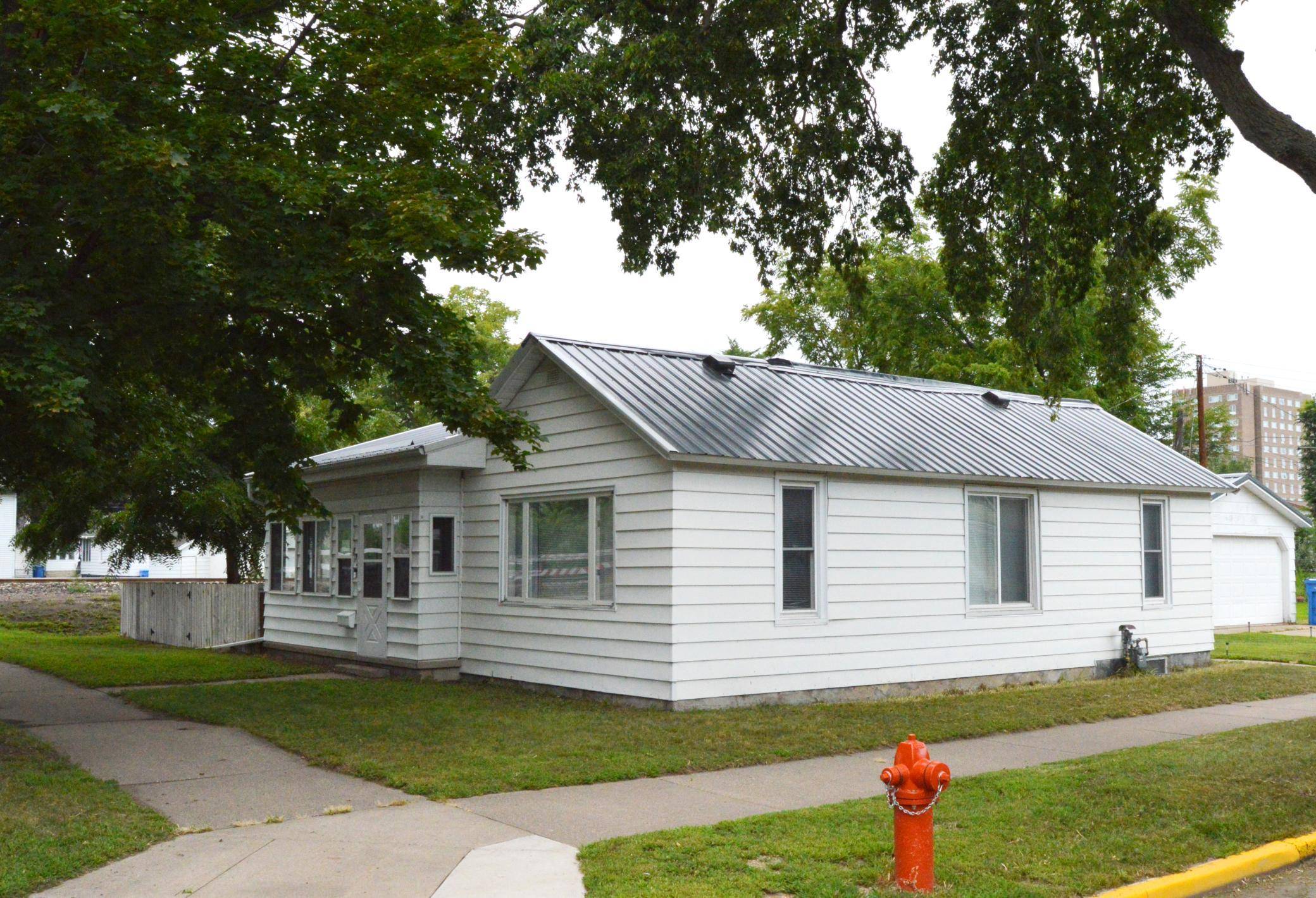 574 Wilson ST, Winona, MN 55987