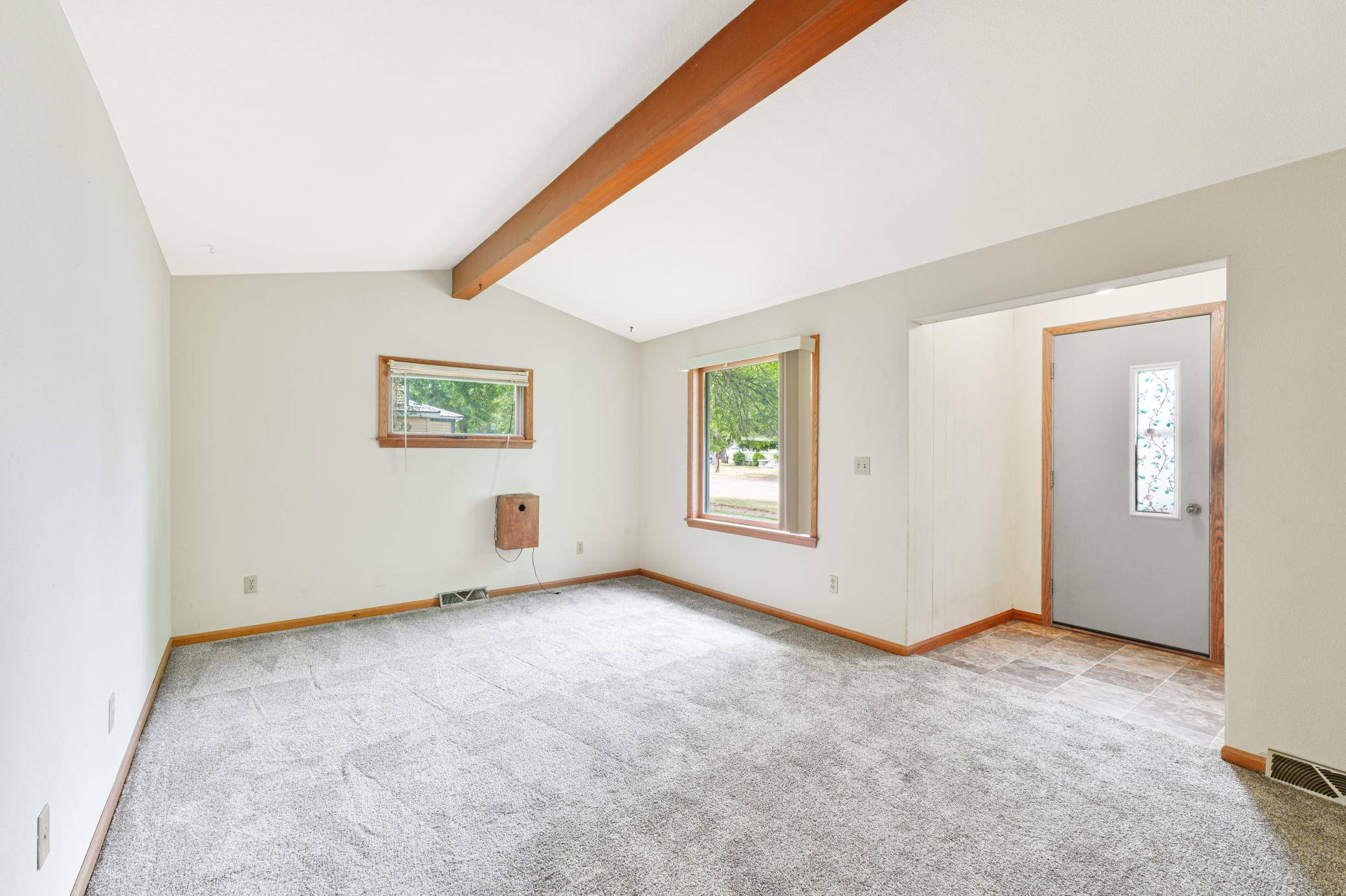 214 4th ST NE, Barnesville, MN 56514