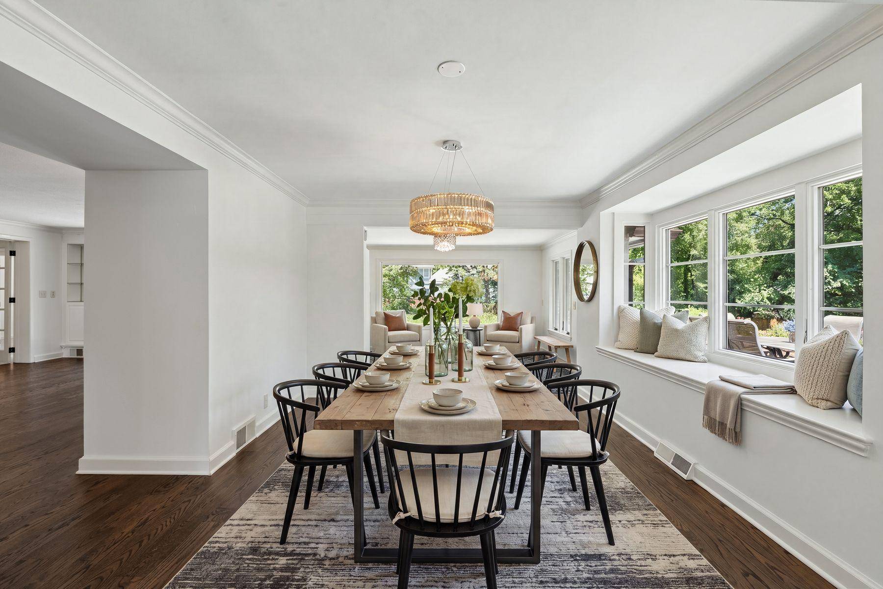 5404 Interlachen BLVD, Edina, MN 55436