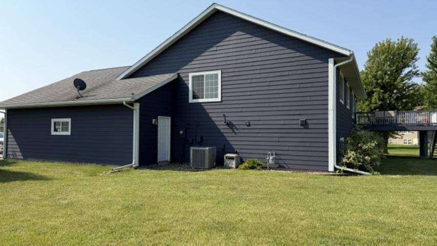 602 25th CT NE, Waseca, MN 56093