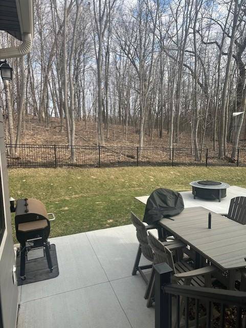 4304 Hillside DR, Medina, MN 55340
