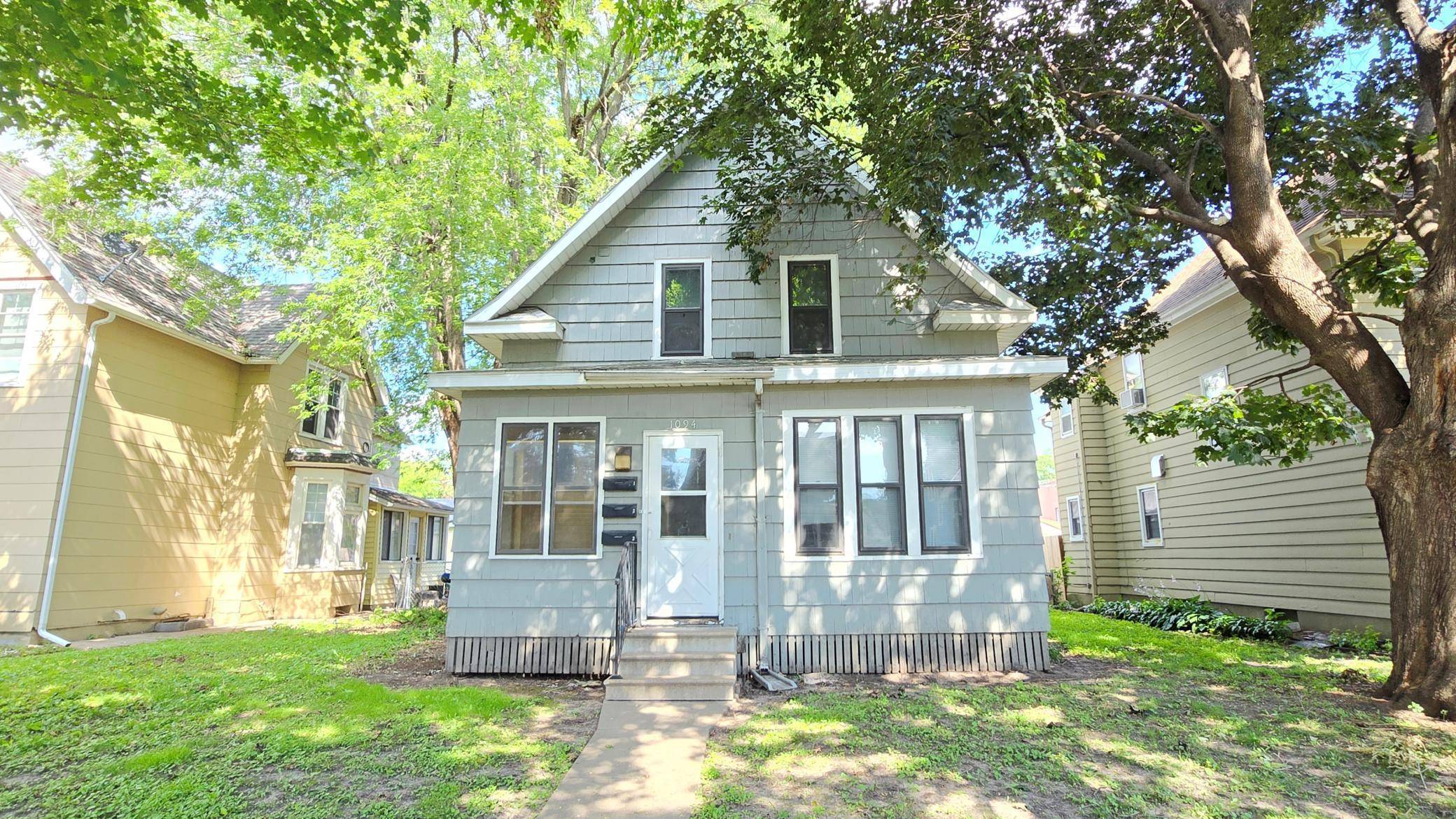 1094 Albemarle ST, Saint Paul, MN 55117