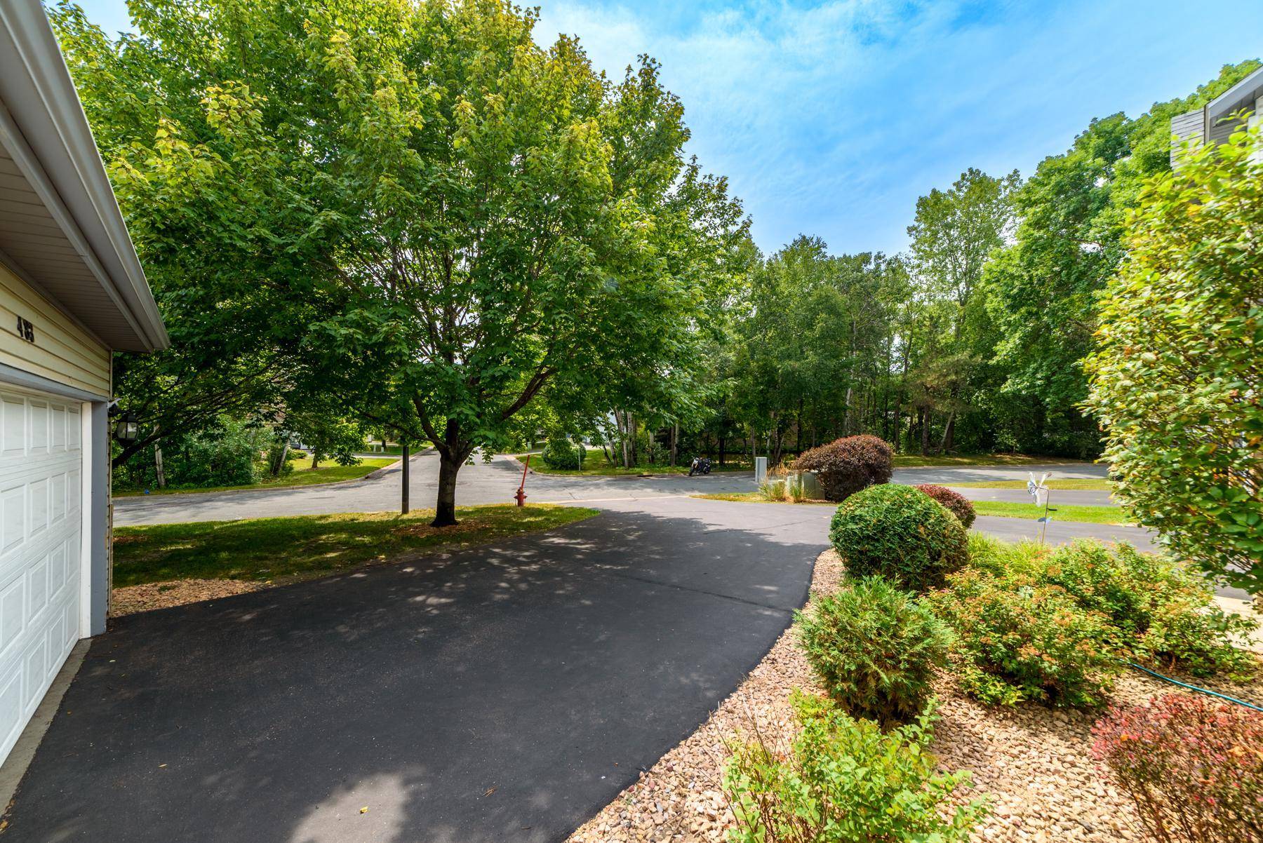 483 Poplar DR, Shoreview, MN 55126