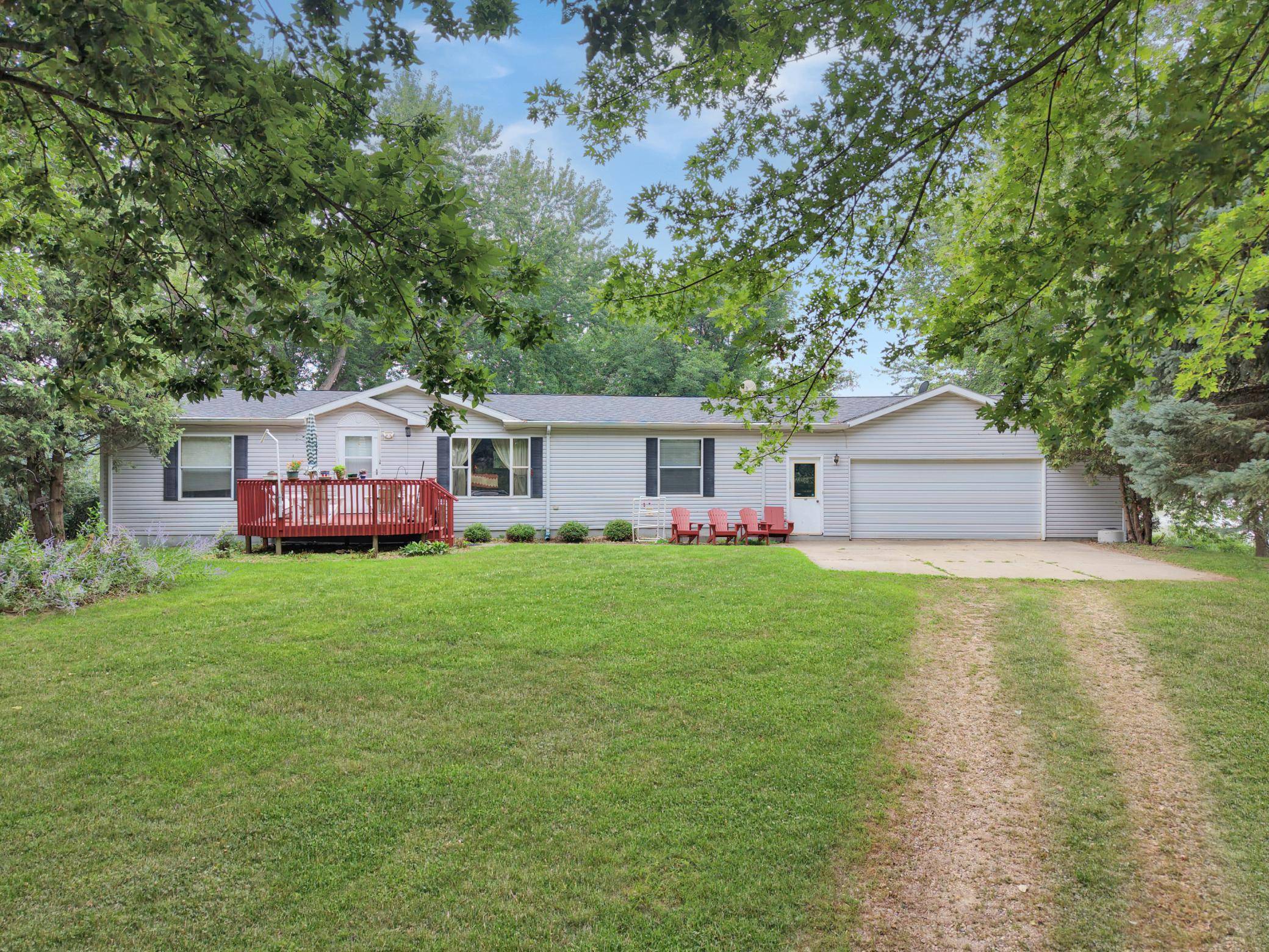 88 Sandbar RD, Tracy, MN 56175
