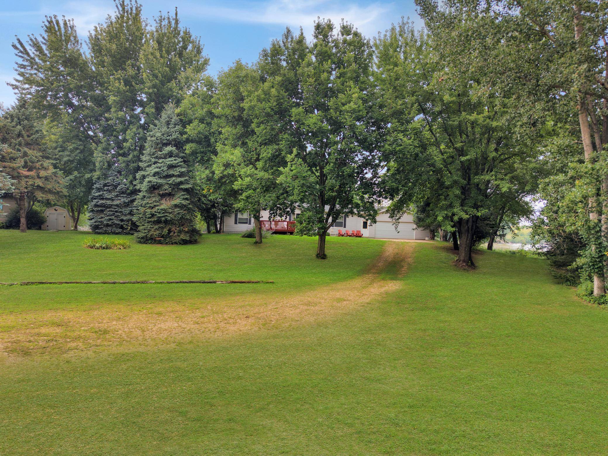 88 Sandbar RD, Tracy, MN 56175