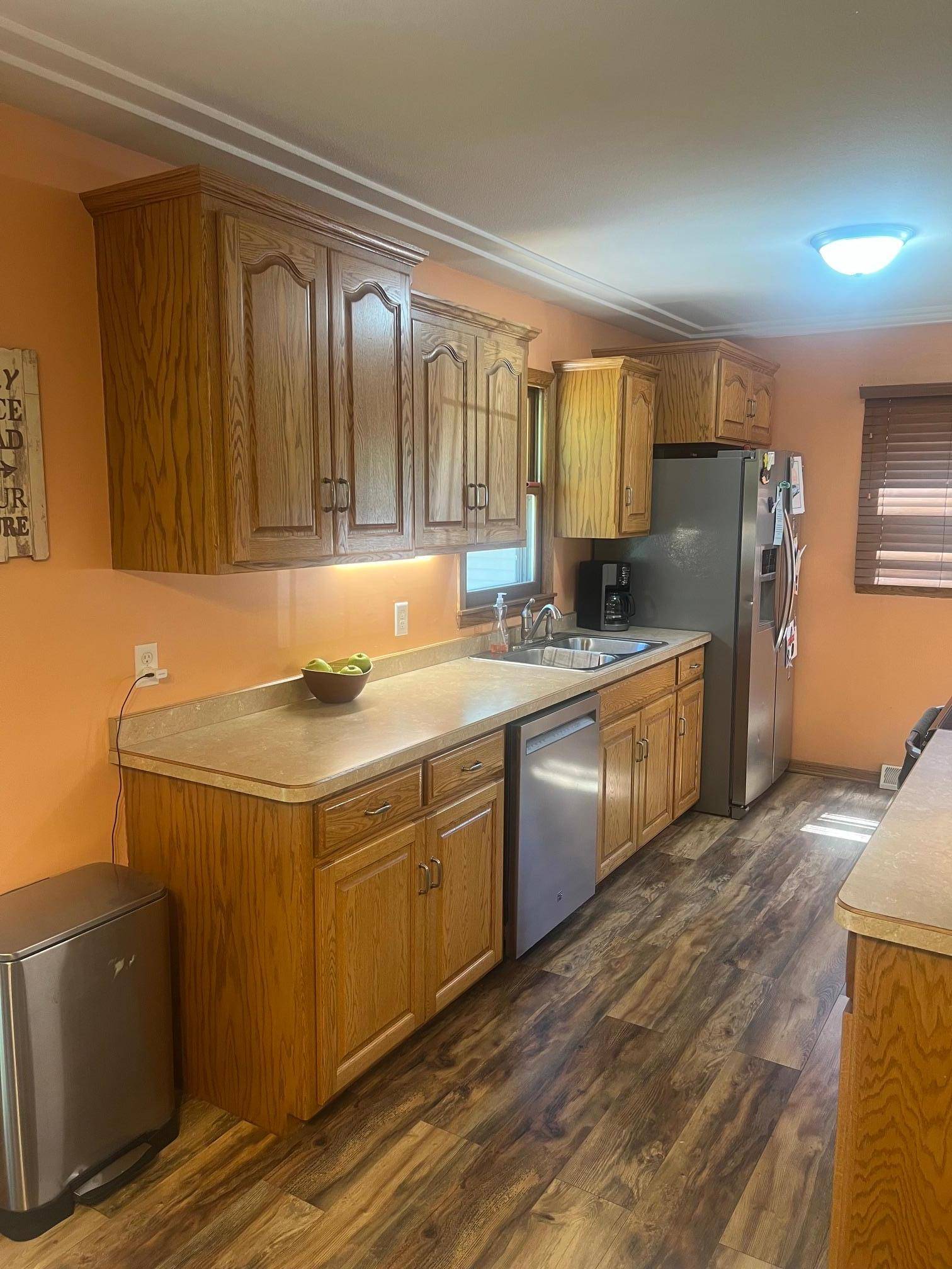 415 S Yale AVE, Litchfield, MN 55355