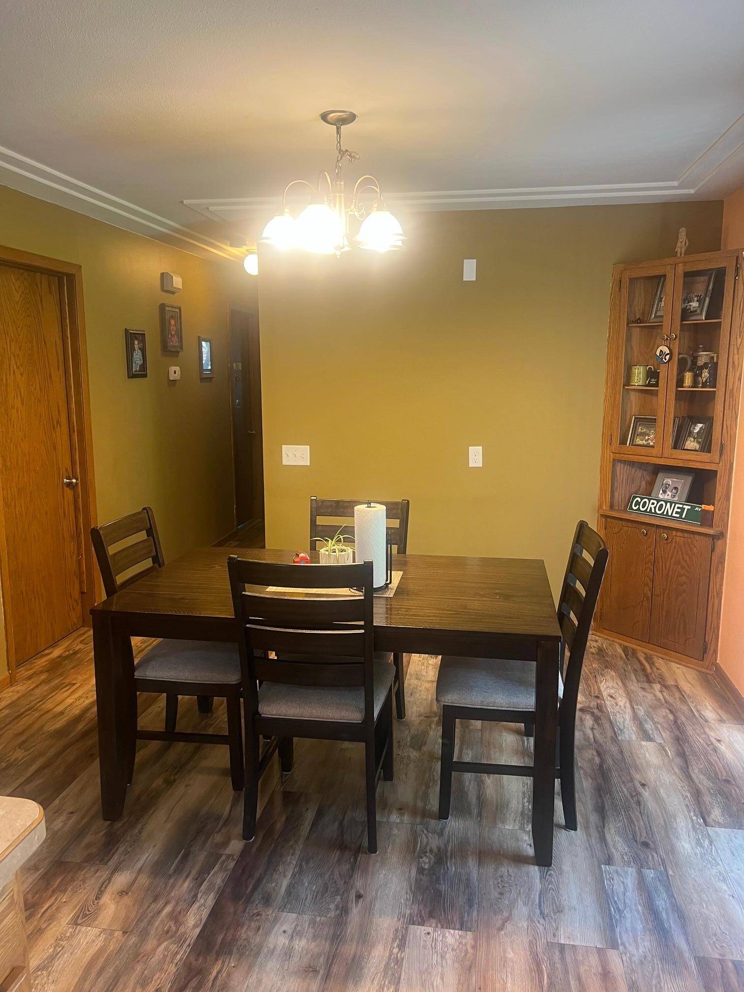 415 S Yale AVE, Litchfield, MN 55355